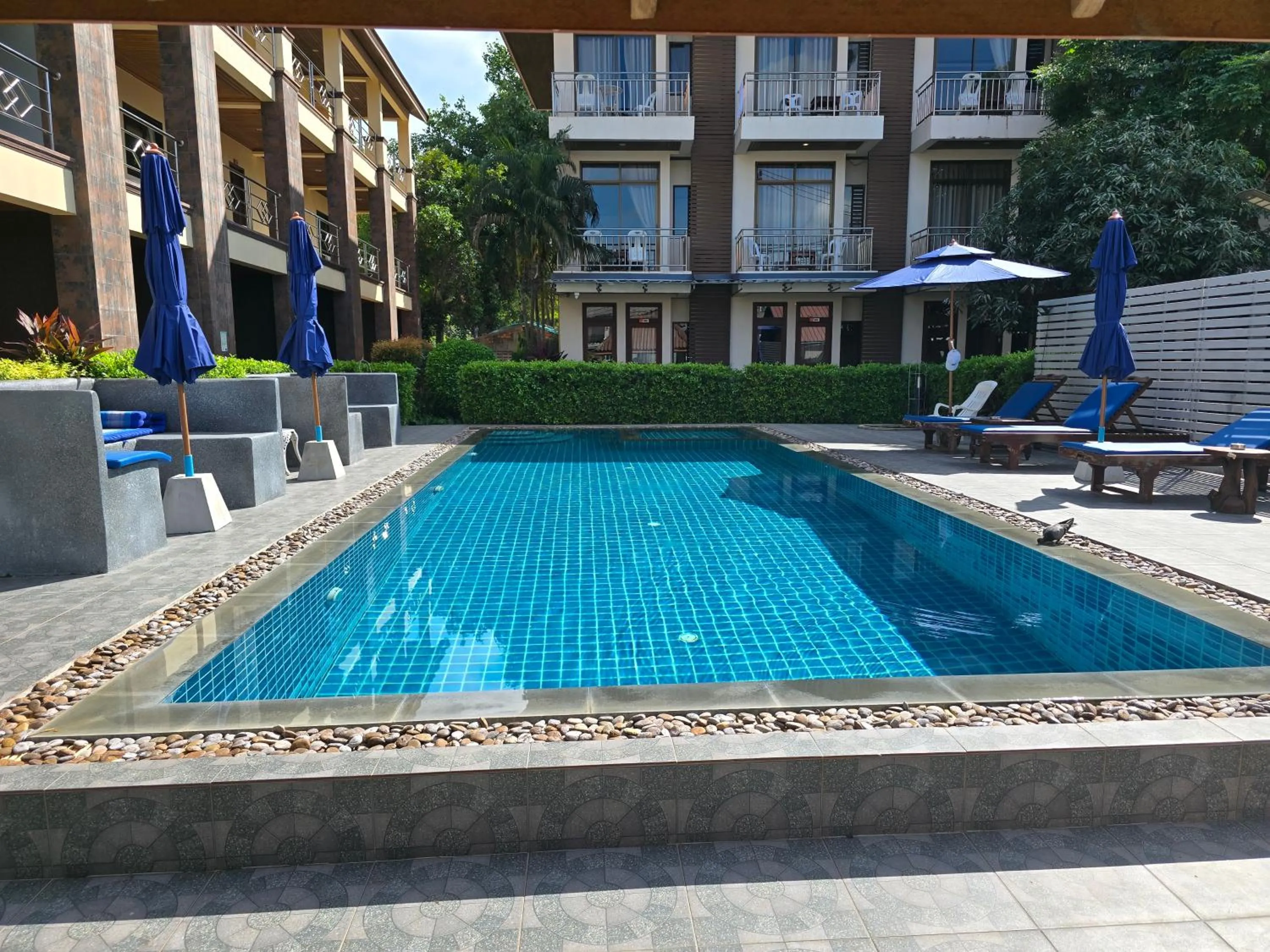 Swimming pool in H&Y Chaweng