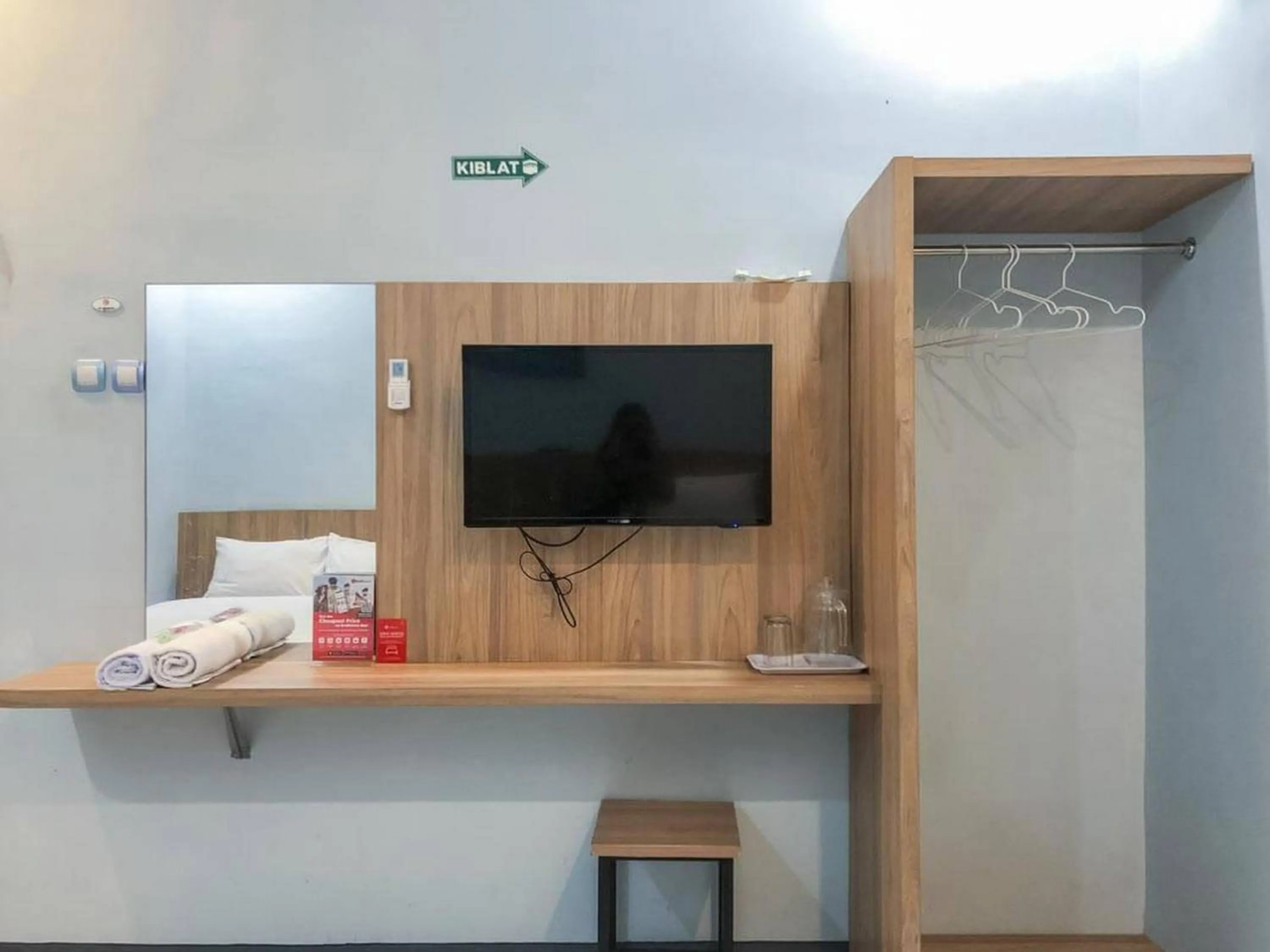 Bedroom in RedDoorz Syariah near Taman Rekreasi Sengkaling 2