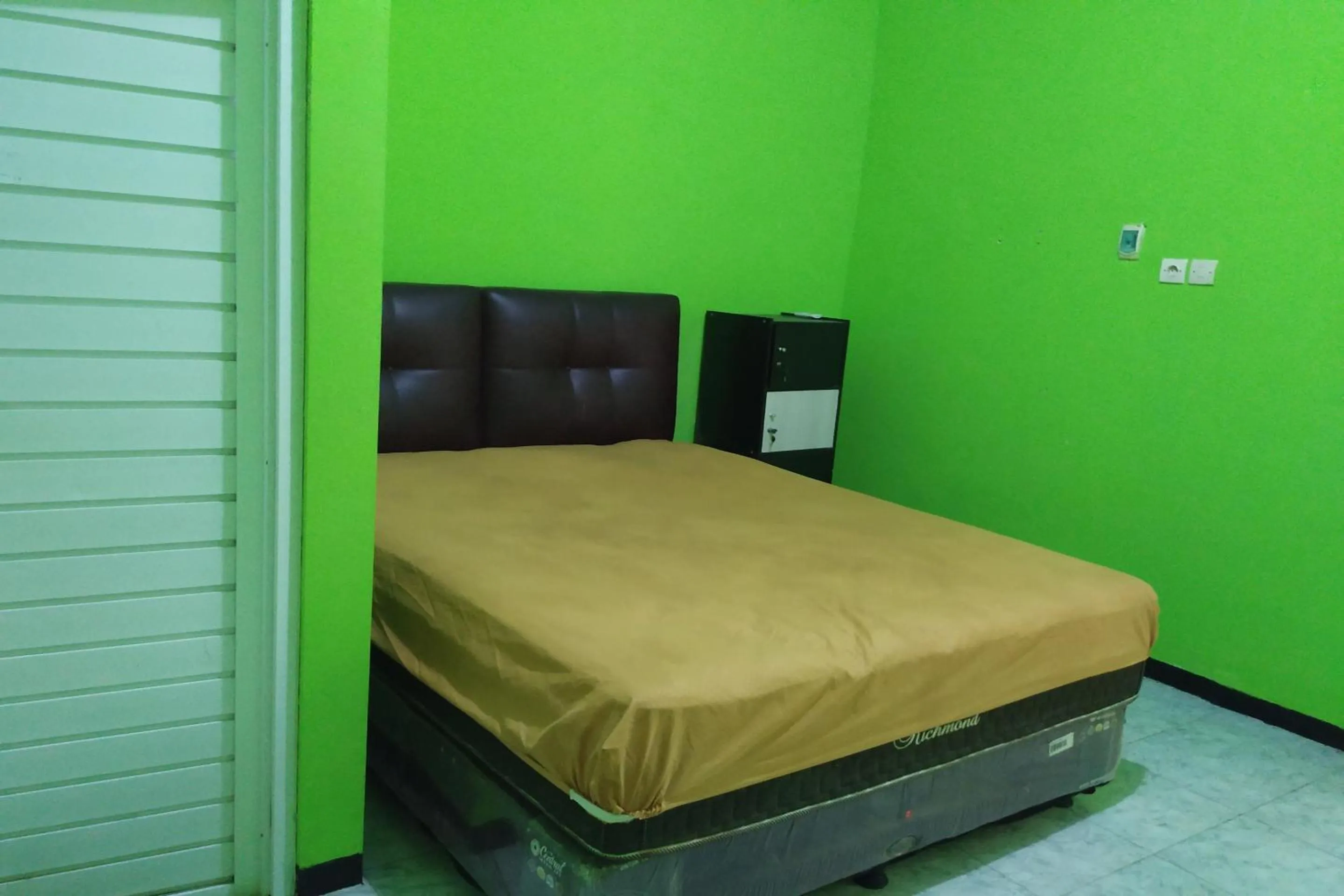 Bedroom in OYO 3887 Potreh Mastekah 2