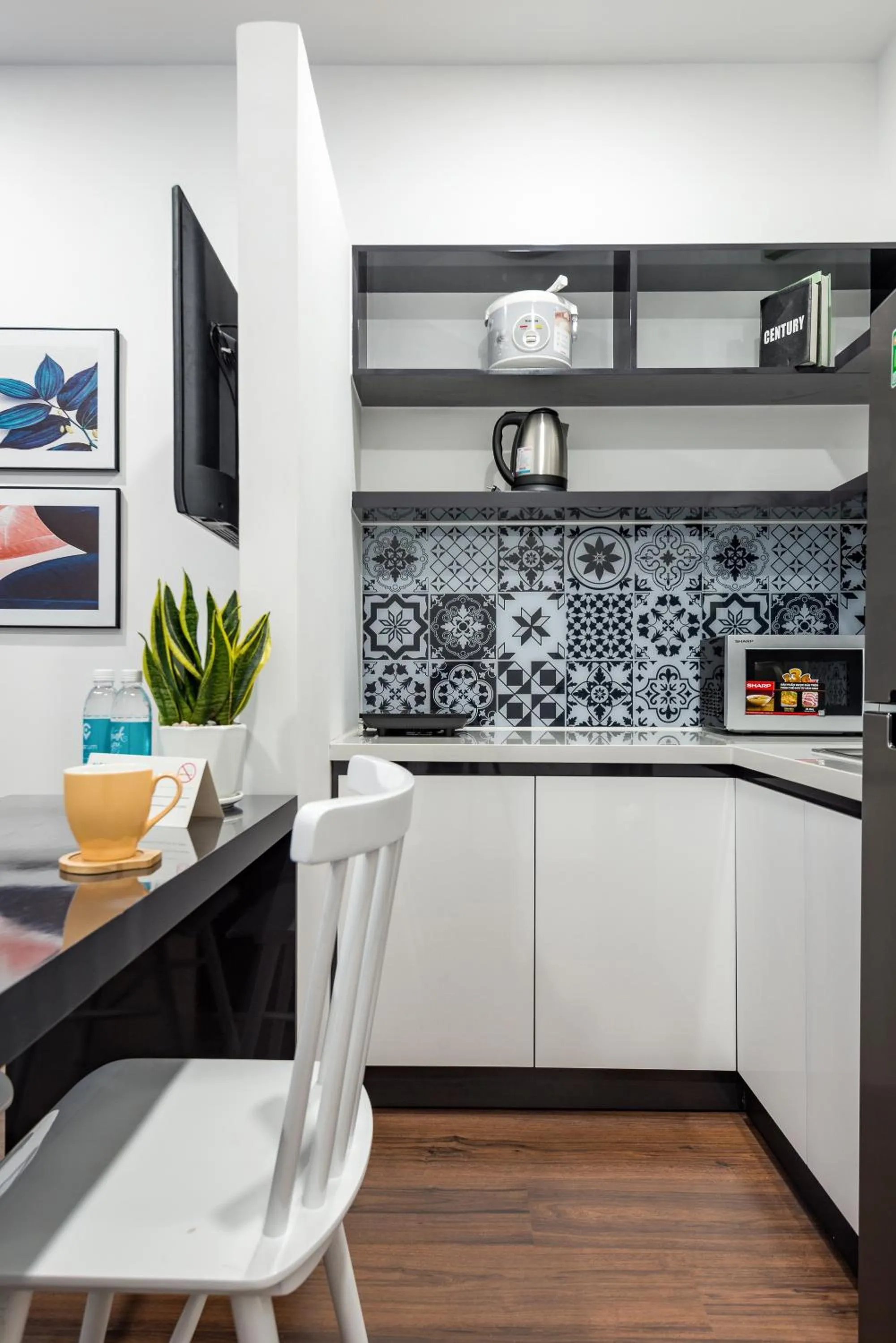 Kitchen or kitchenette in Cozrum Homes The Gallery Residence