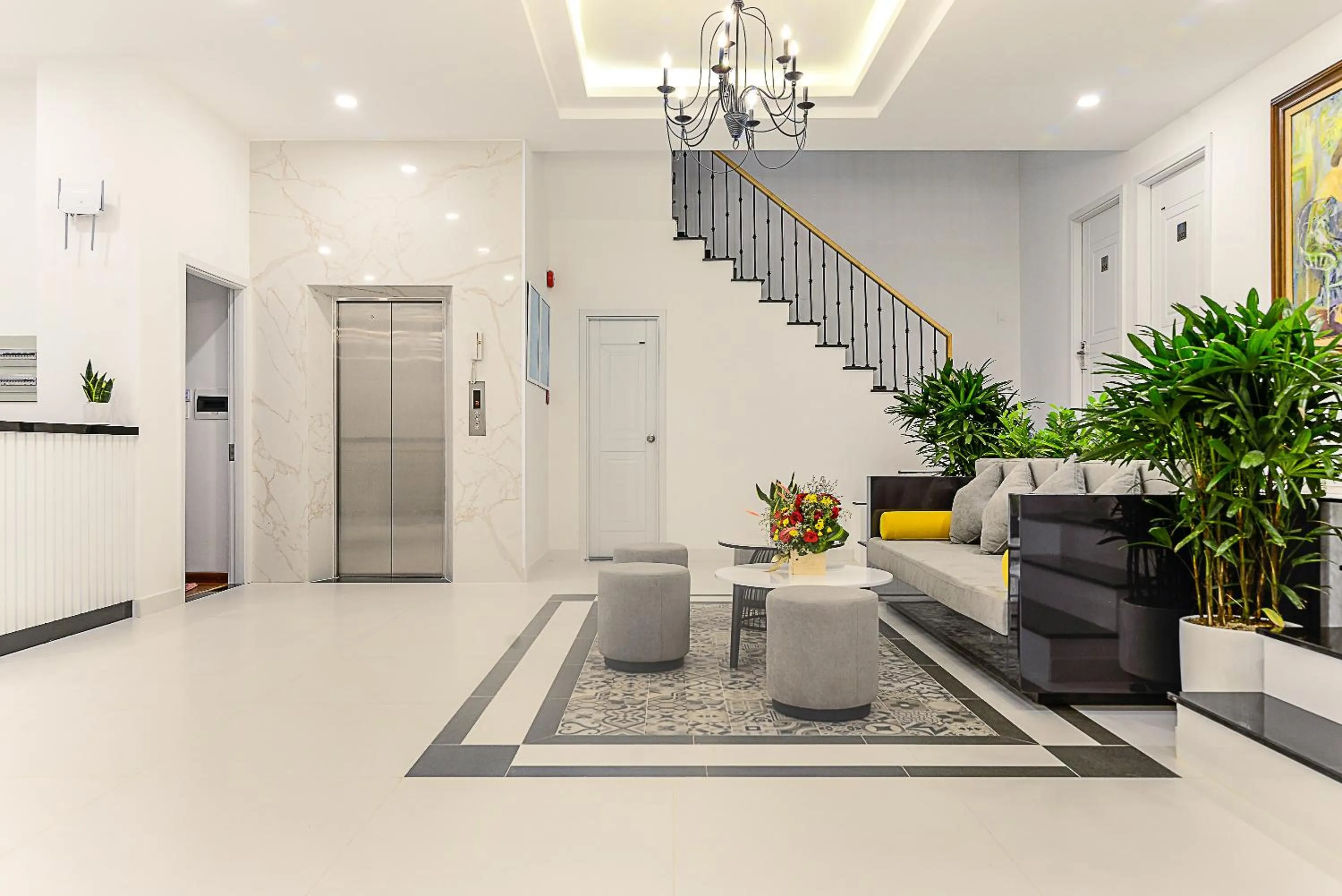 Lobby or reception in Cozrum Homes The Gallery Residence