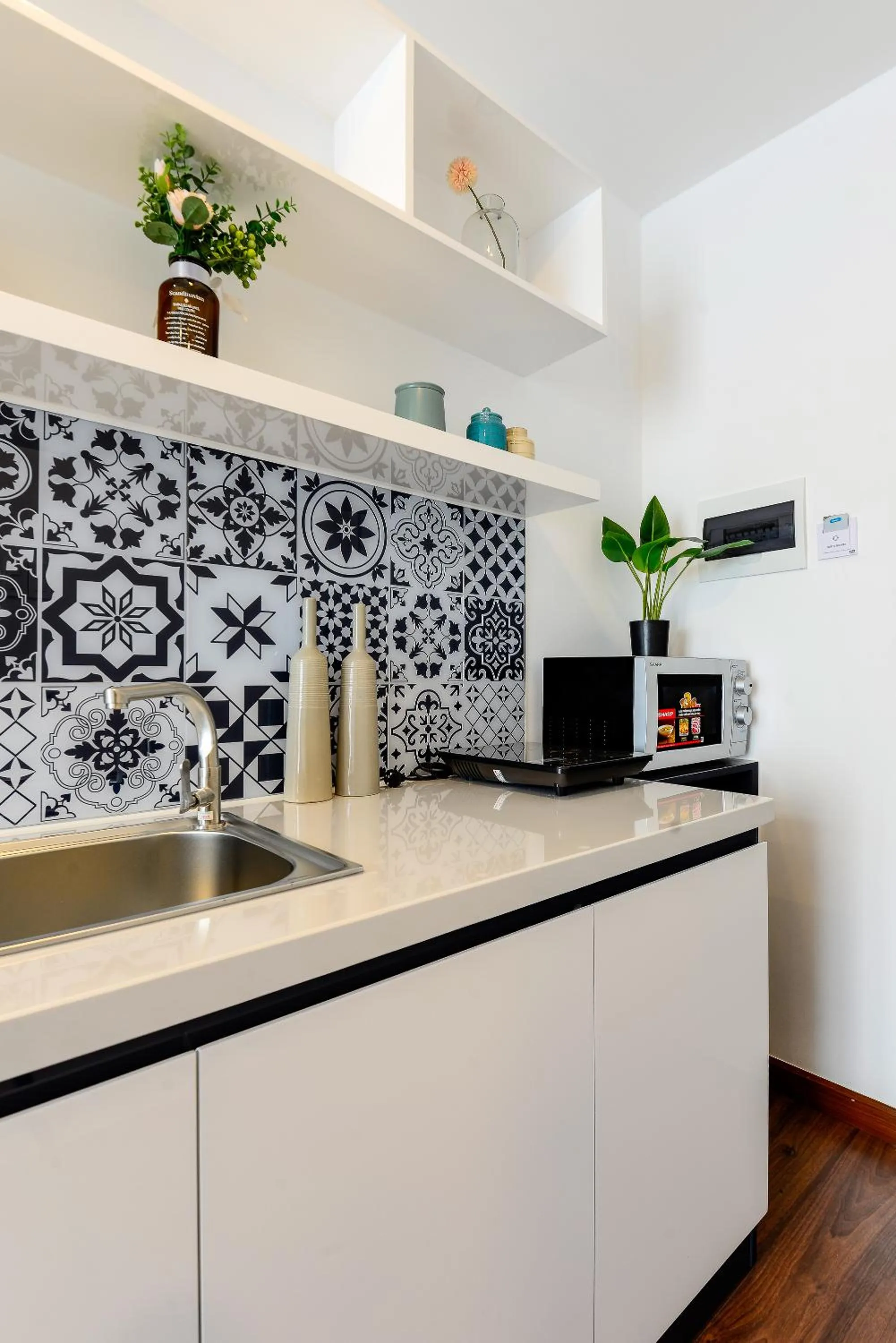 Kitchen or kitchenette in Cozrum Homes The Gallery Residence