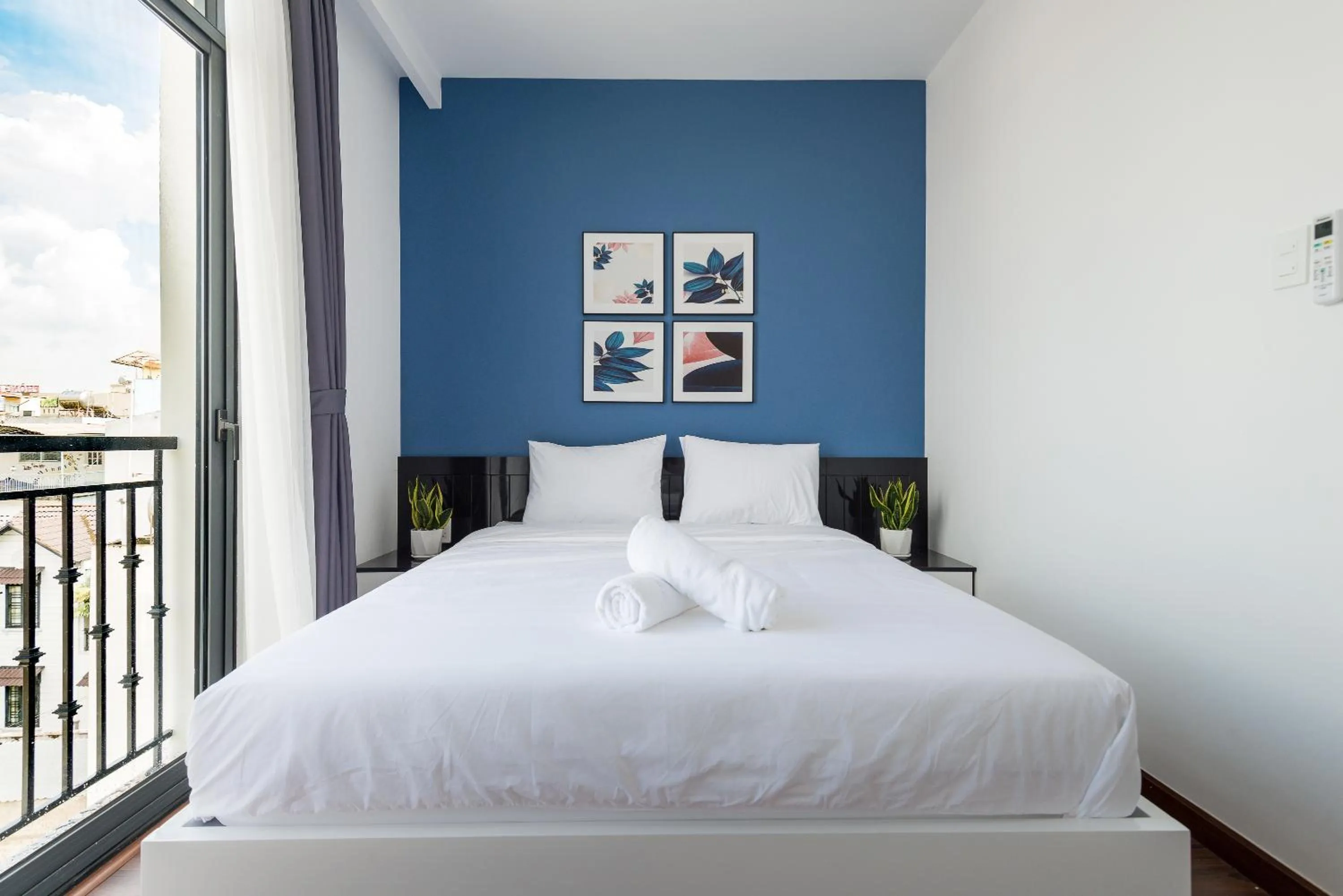 Bedroom, Bed in Cozrum Homes The Gallery Residence