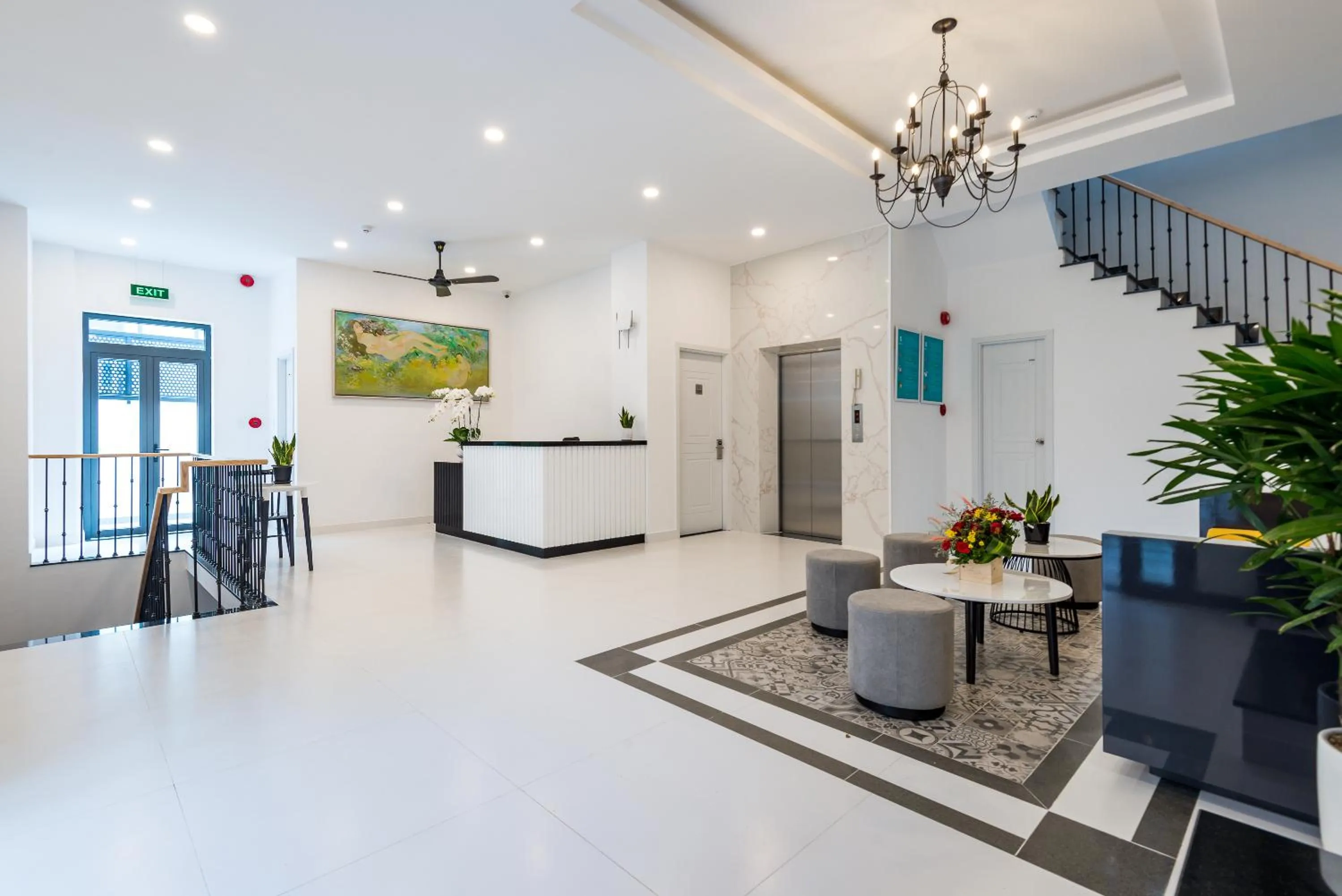 Lobby or reception in Cozrum Homes The Gallery Residence