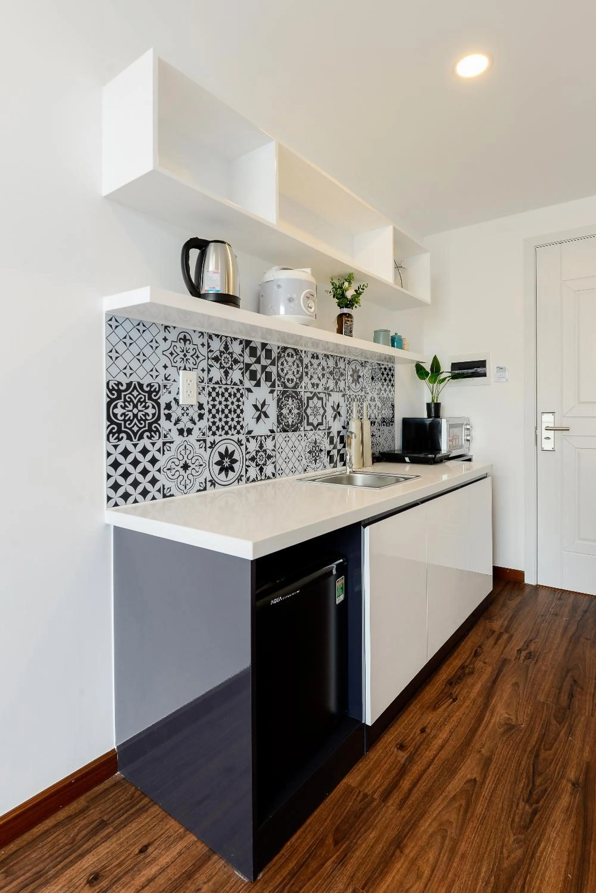 Kitchen or kitchenette in Cozrum Homes The Gallery Residence