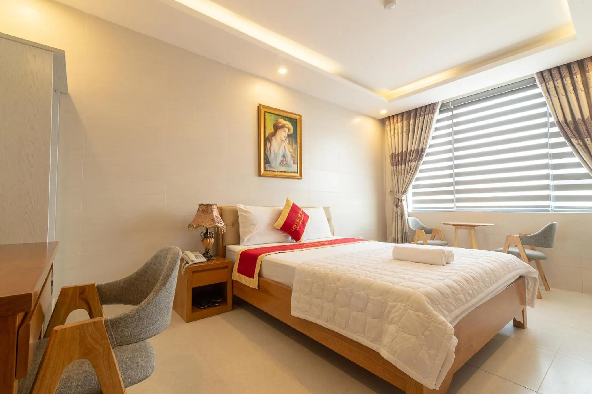 Photo of the whole room, Bed in Lam Kiều Hotel