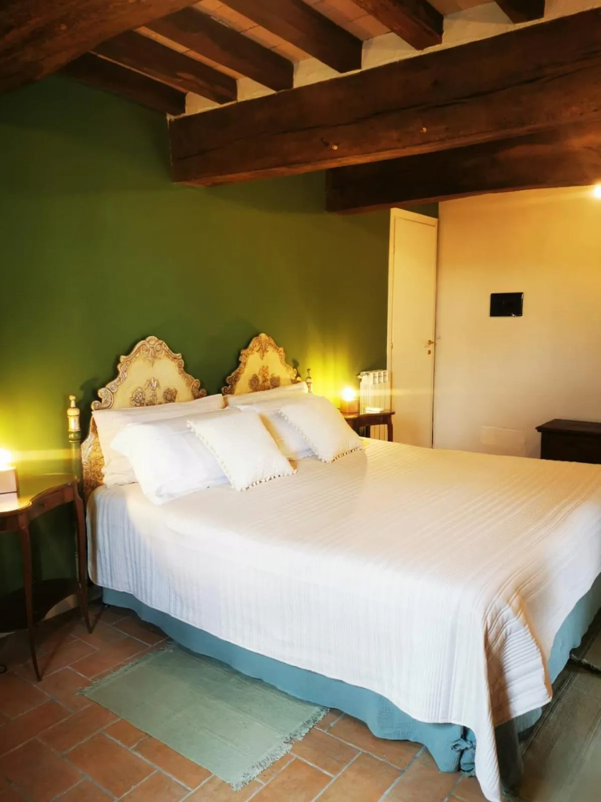 Bedroom in Dolce Farnetta en-Suite Spa & Yoga