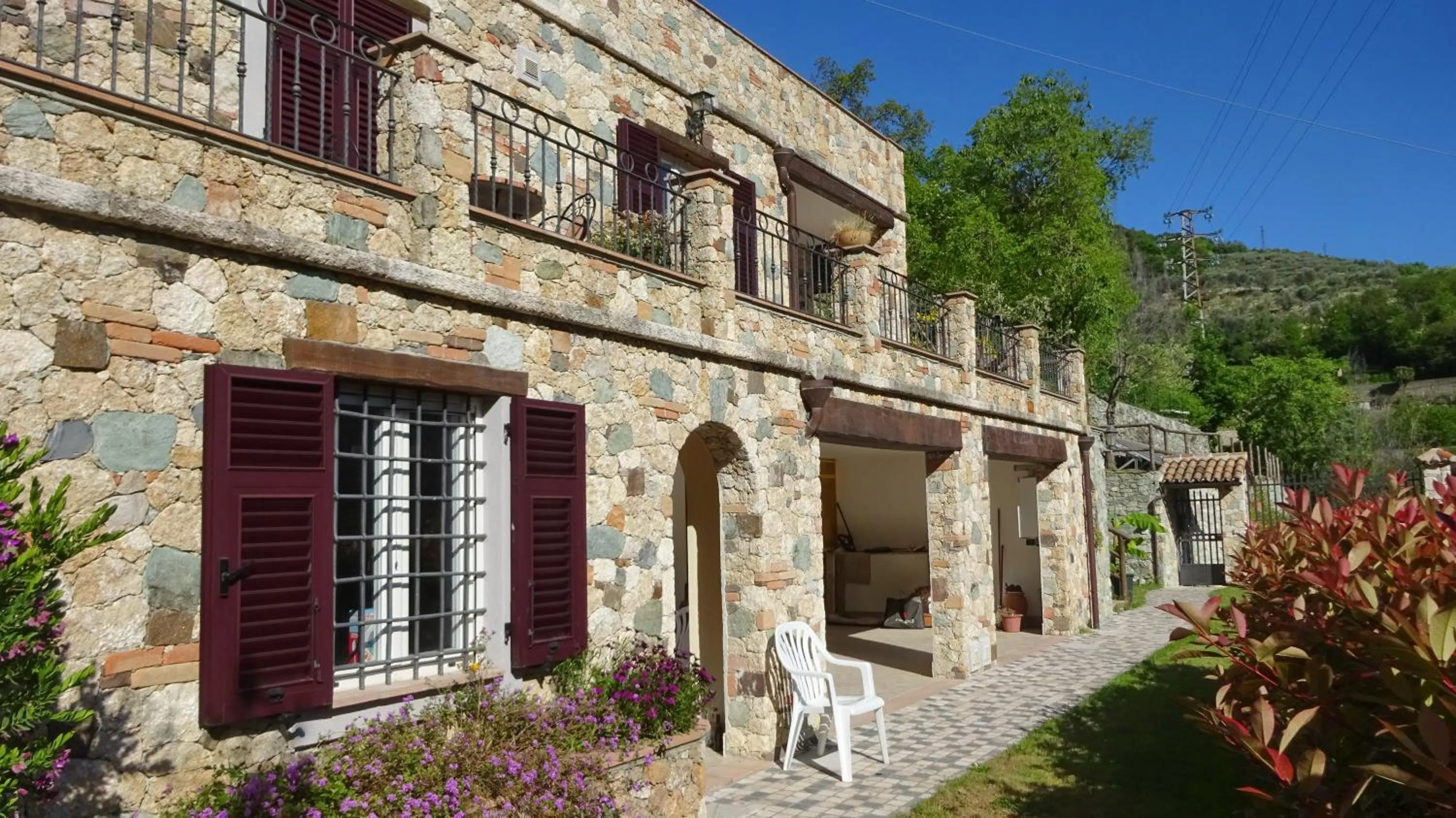 Facade/entrance in L'Allegra Brigata