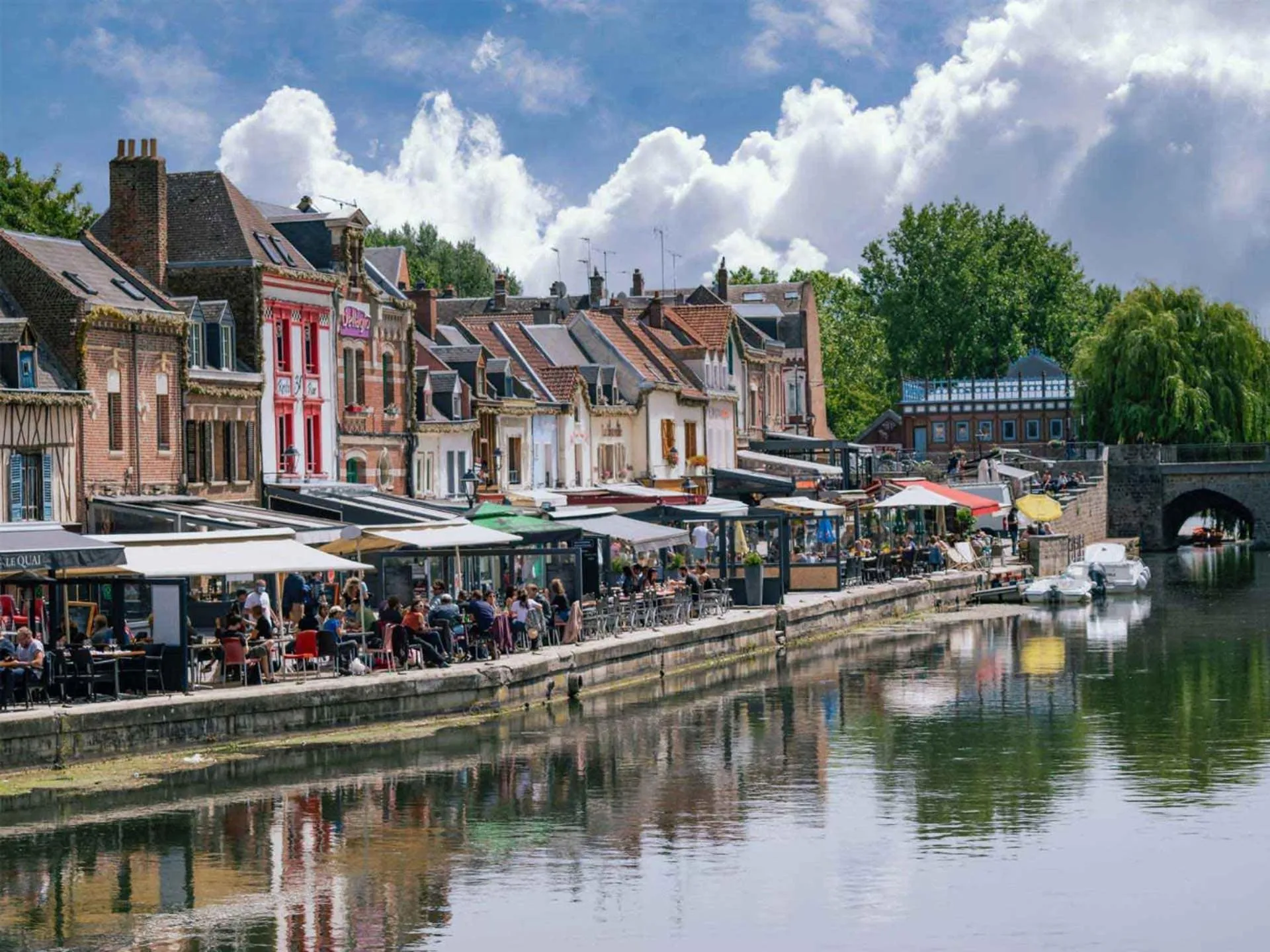 City view in Auberge de Jeunesse HI Amiens