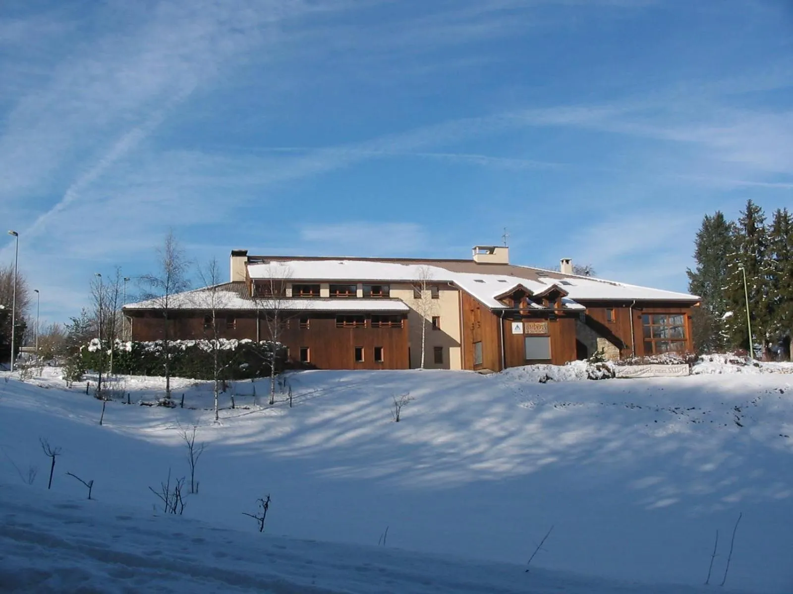 Property building in Auberge de Jeunesse HI Annecy