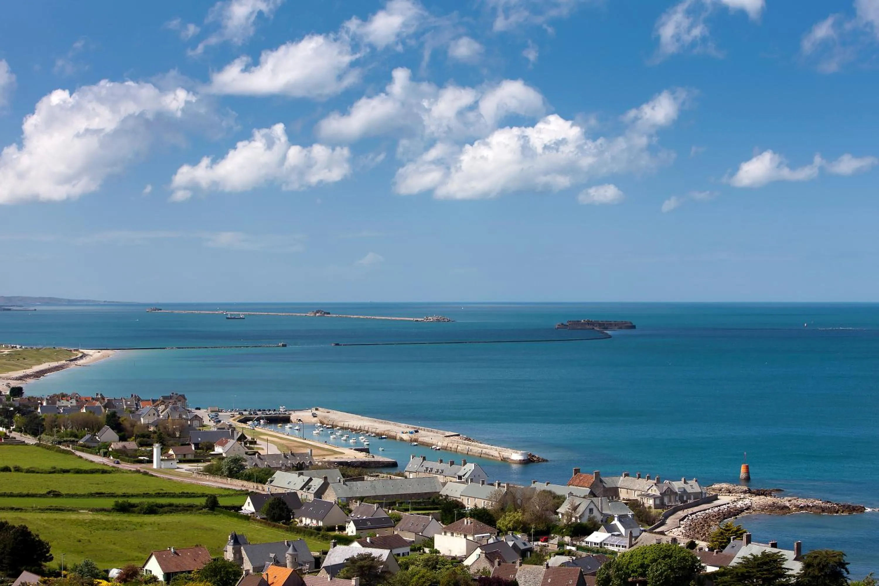 Sea view in Auberge de Jeunesse HI Cherbourg