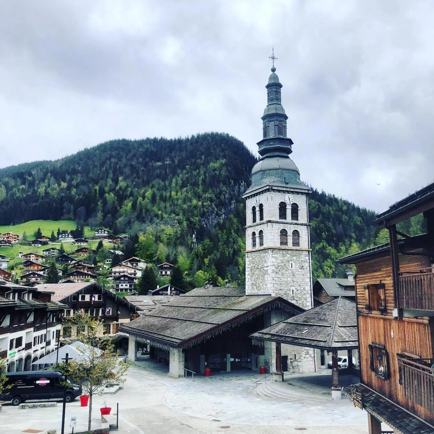 Nearby landmark in Auberge de Jeunesse HI La Clusaz