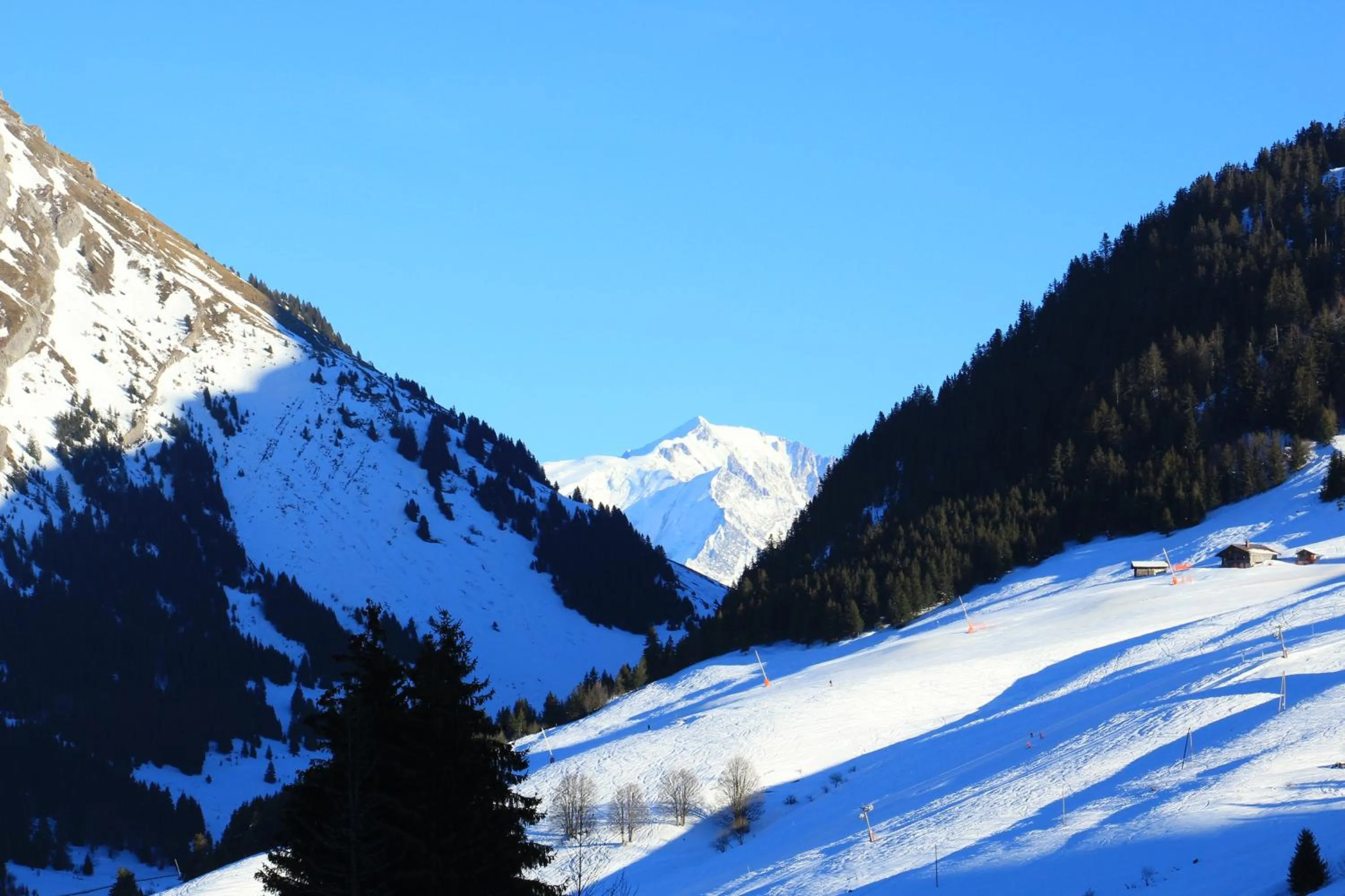 Nearby landmark in Auberge de Jeunesse HI La Clusaz