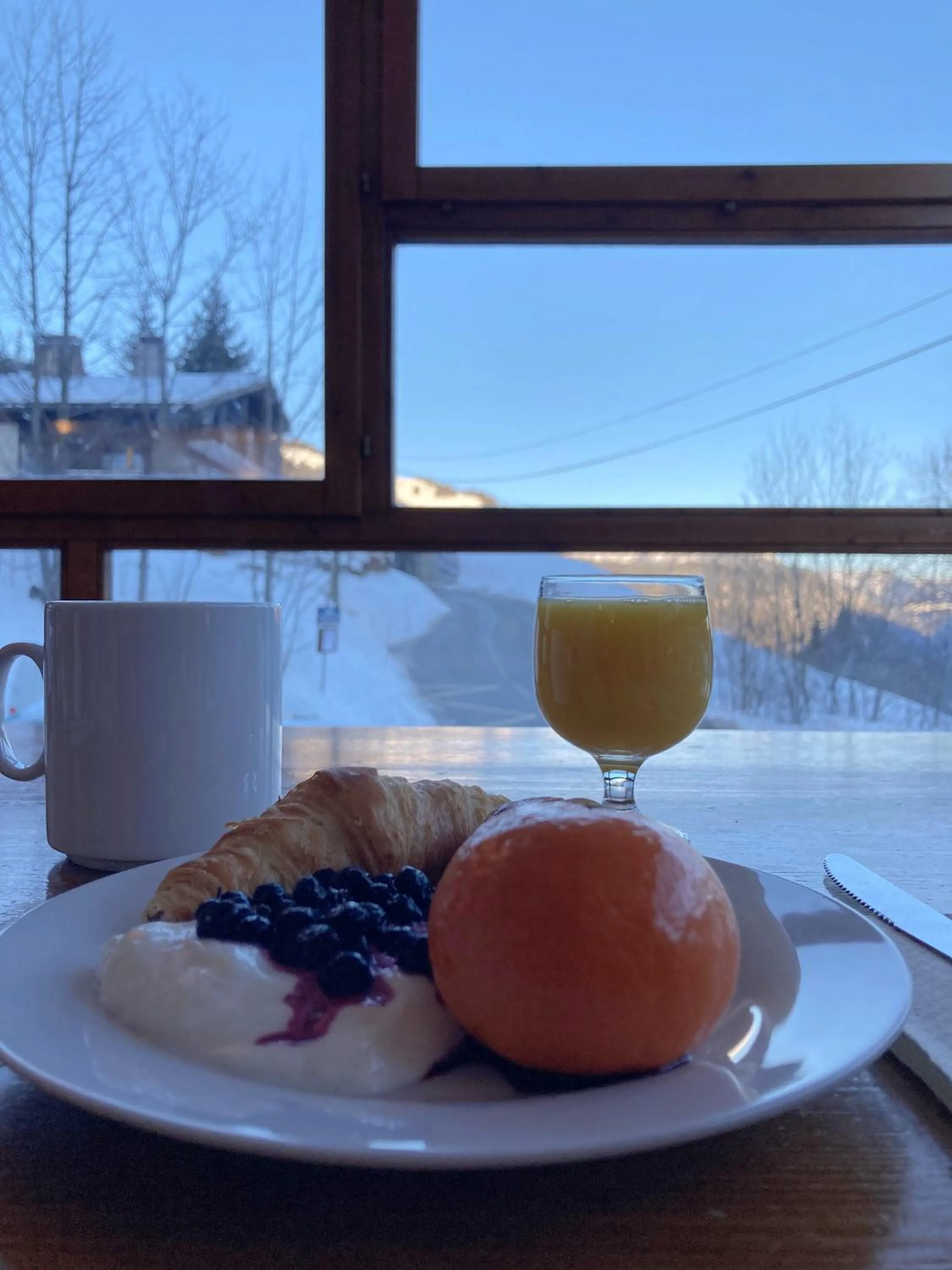 Continental breakfast in Auberge de Jeunesse HI La Clusaz