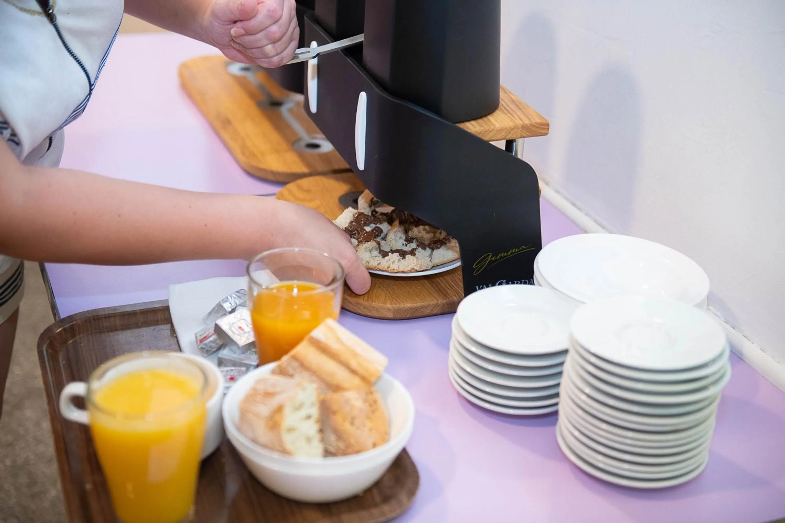 Breakfast in Auberge de Jeunesse HI Nice Les Camélias
