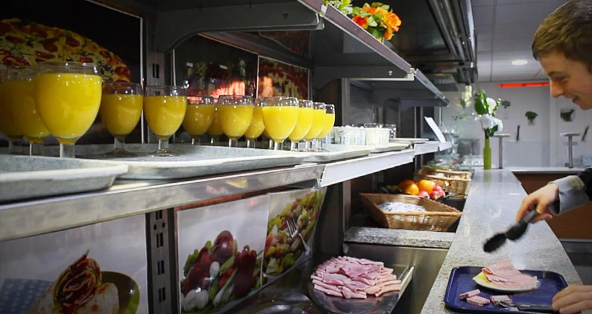 Breakfast in Auberge de Jeunesse HI Paris Le d'Artagnan