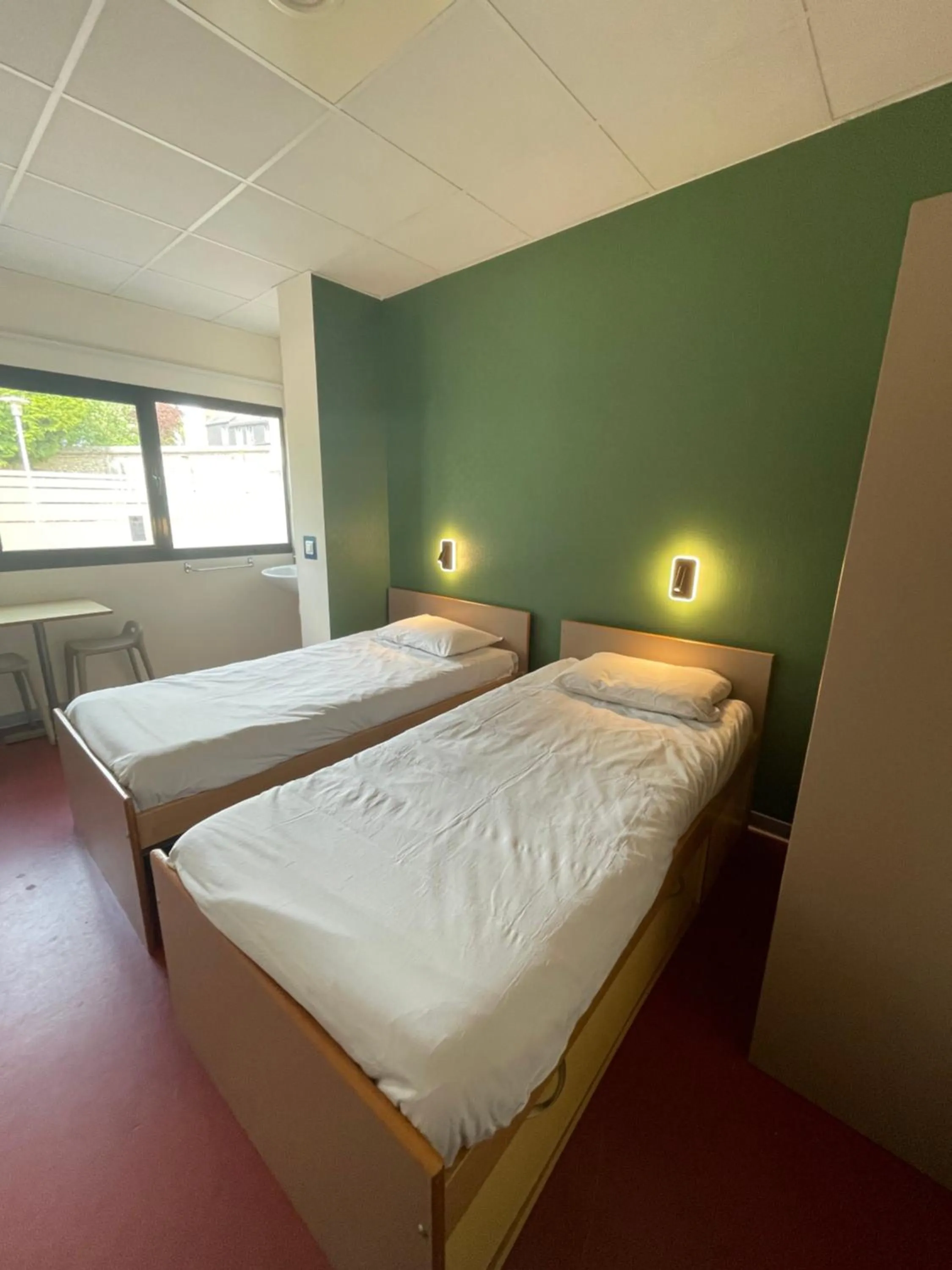 Bedroom, Bed in Auberge de Jeunesse HI Rouen