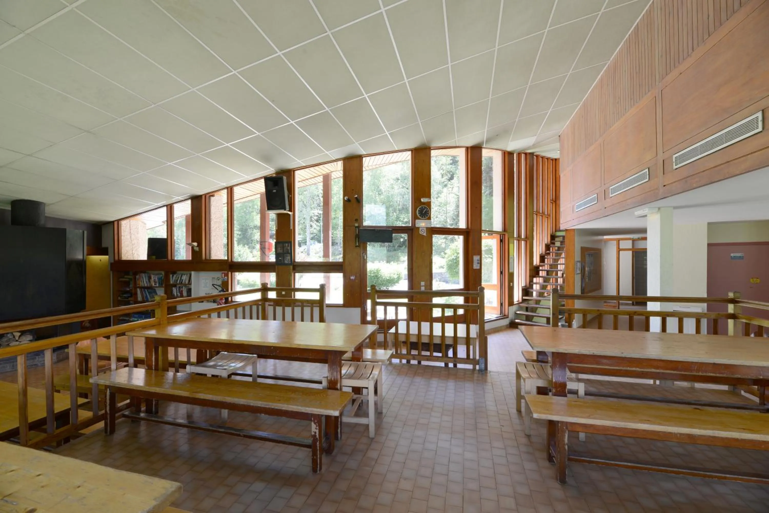 Restaurant/places to eat in Auberge de Jeunesse HI Séez