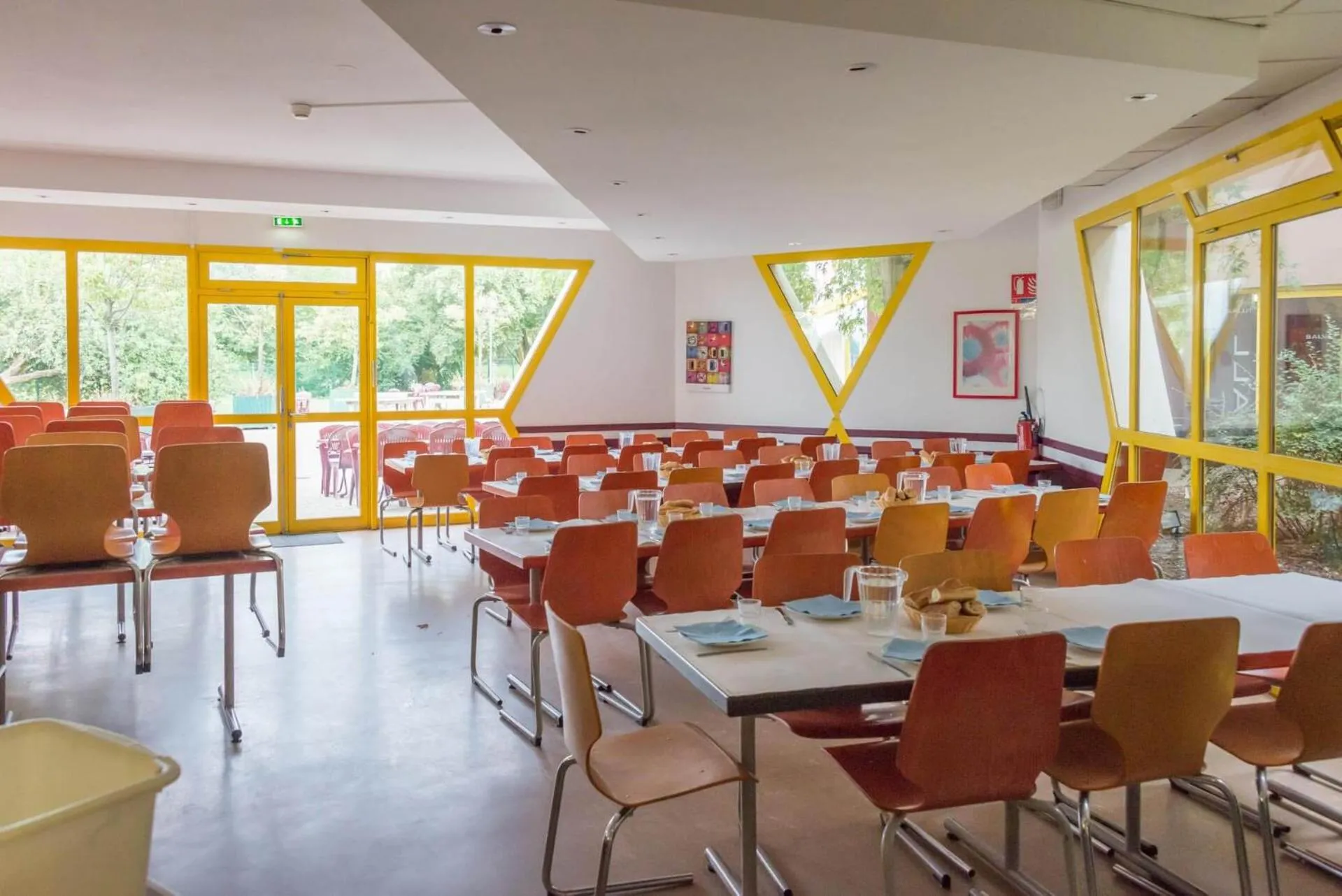 Restaurant/places to eat in Auberge de Jeunesse HI Strasbourg 2 Rives