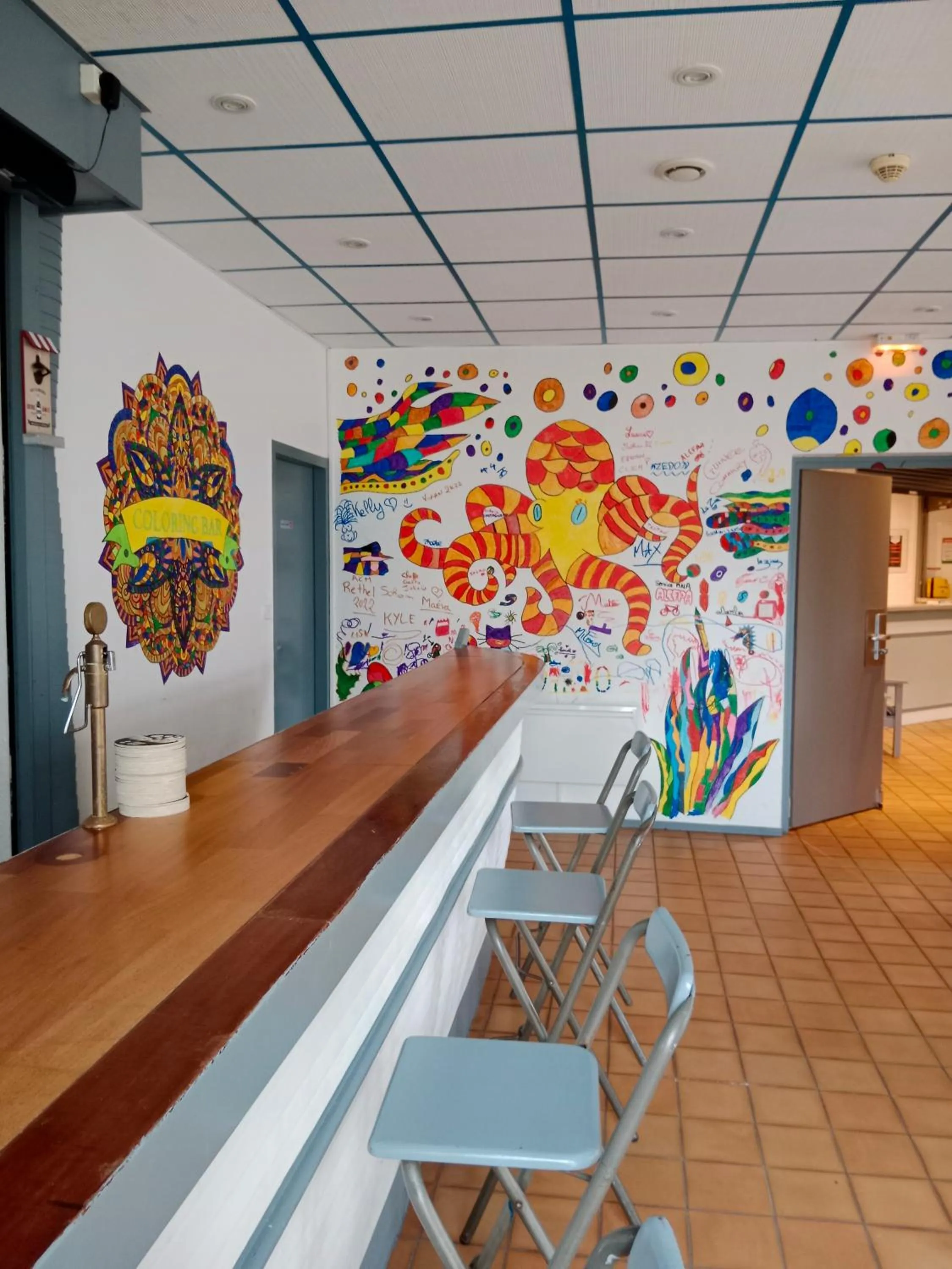 Restaurant/places to eat in Auberge de Jeunesse HI Boulogne-sur-Mer