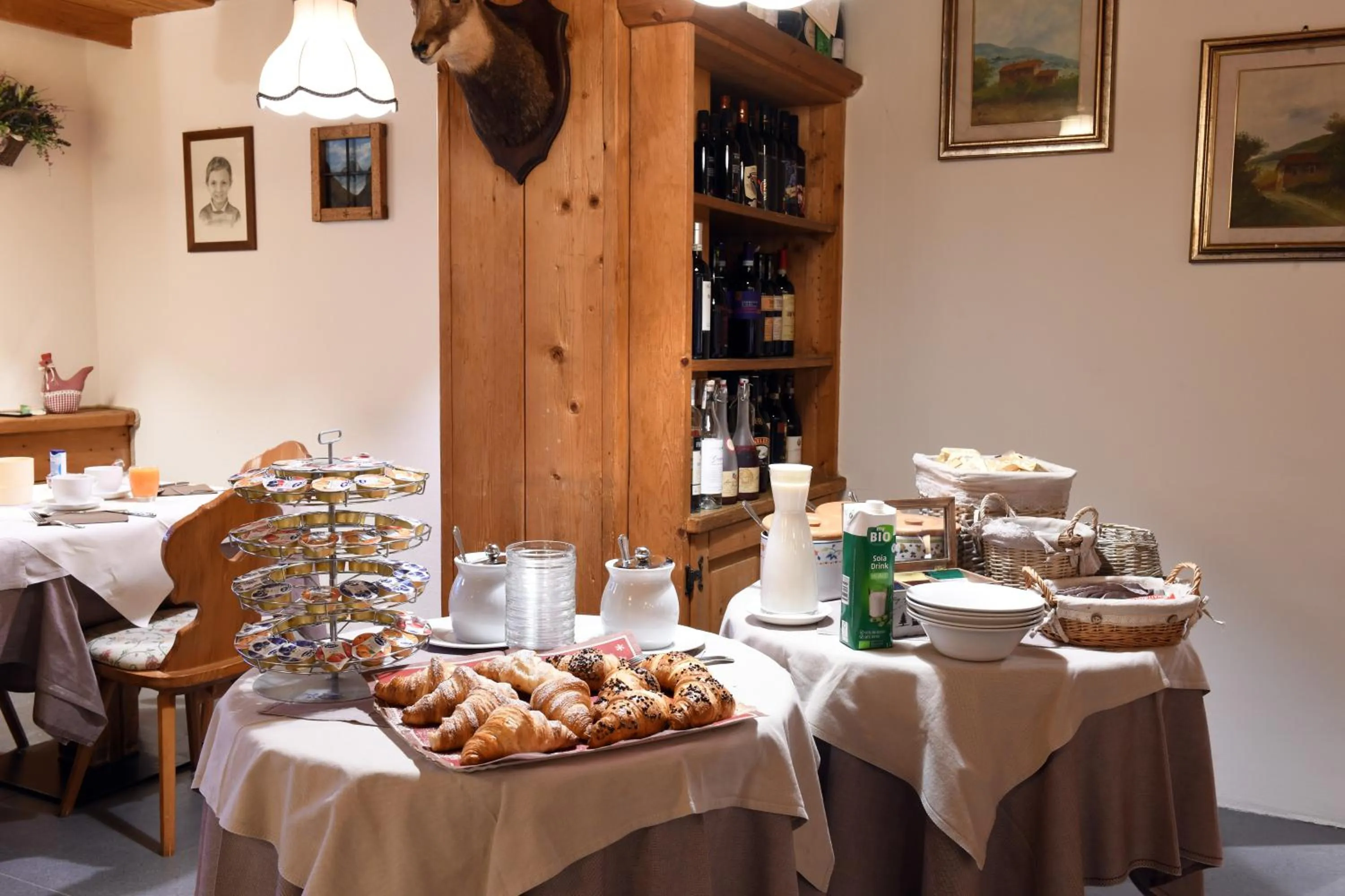 Breakfast in Hotel Rascard