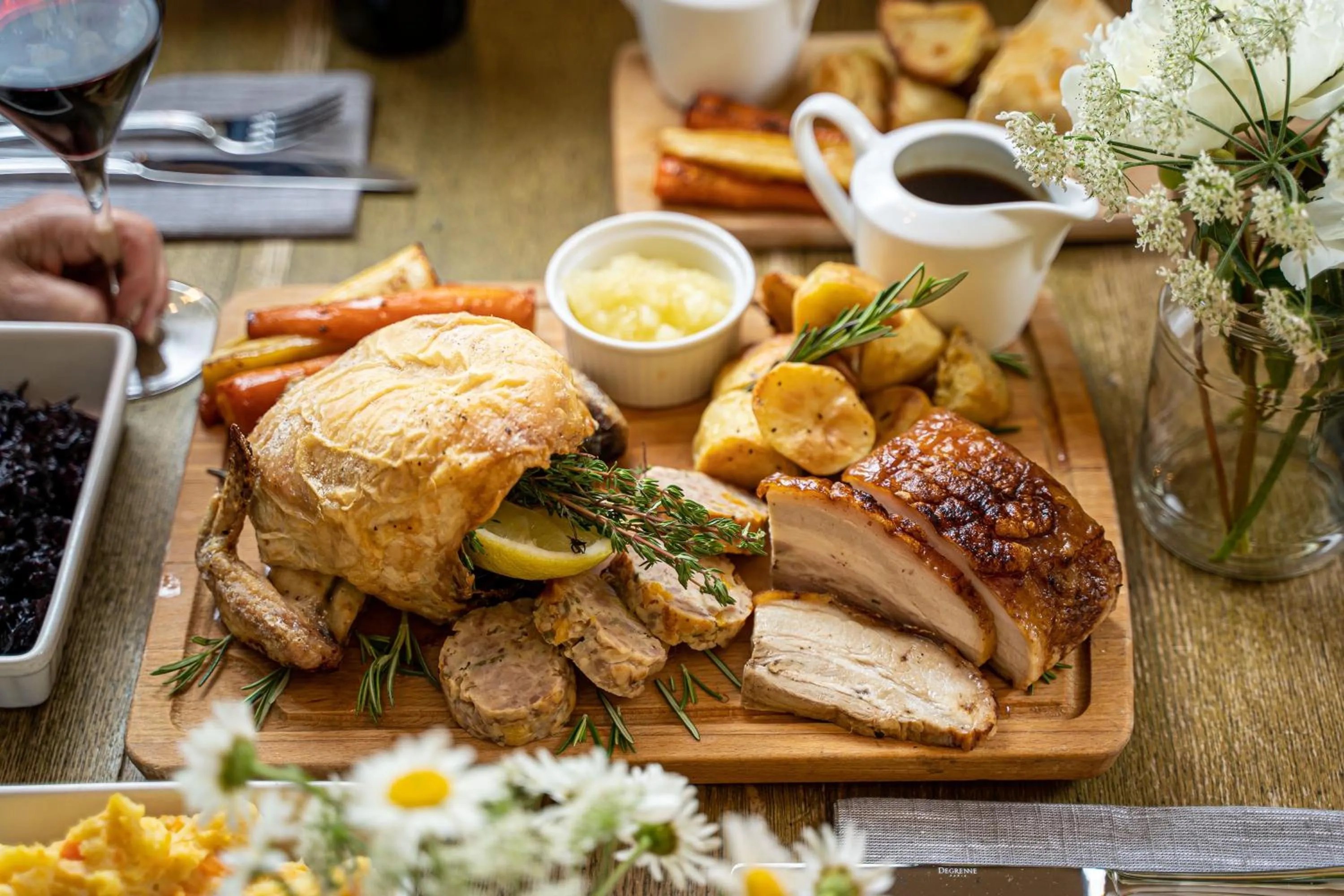 Food and drinks in Rising Sun Pub, Restaurant and Rooms