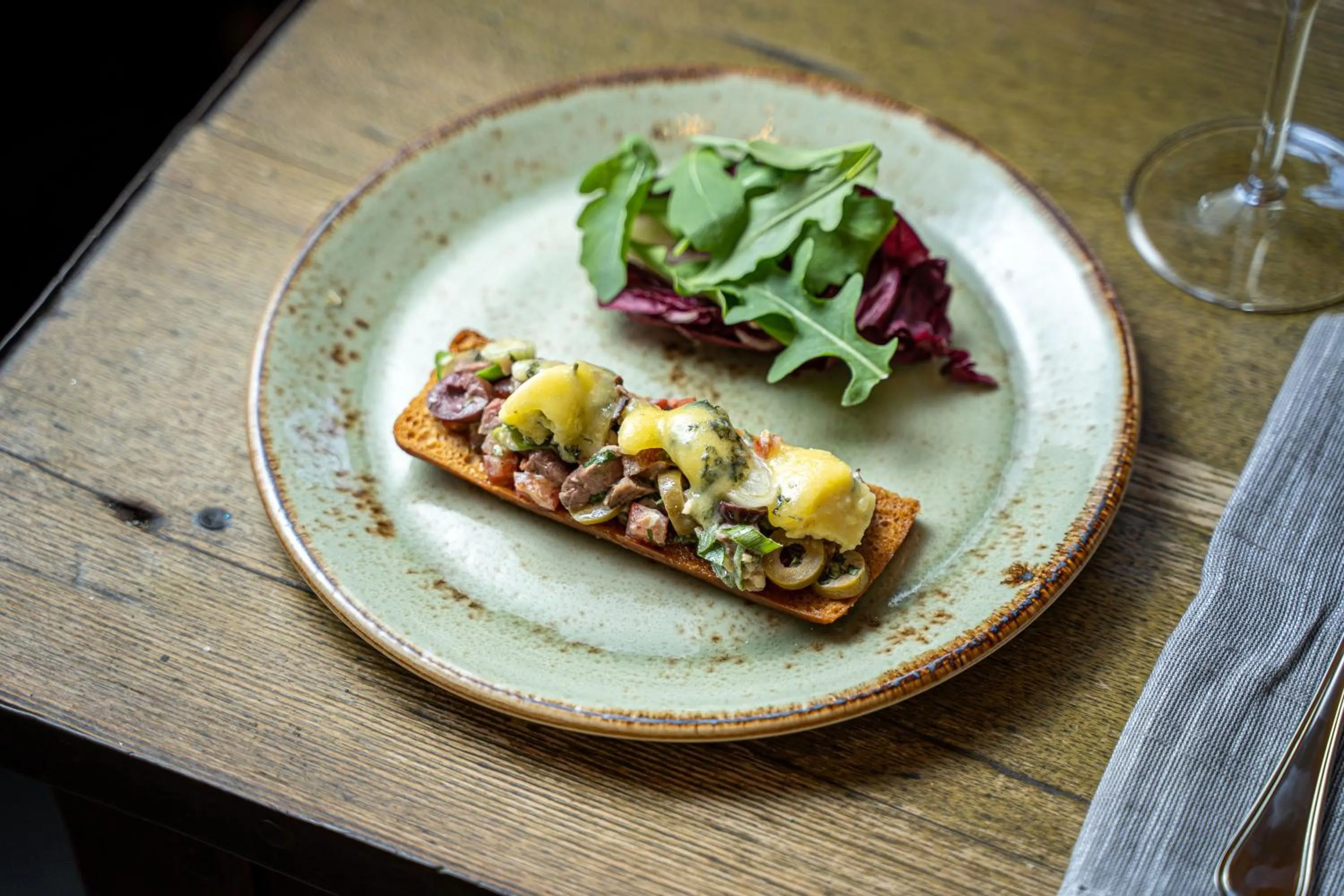 Food and drinks in Rising Sun Pub, Restaurant and Rooms