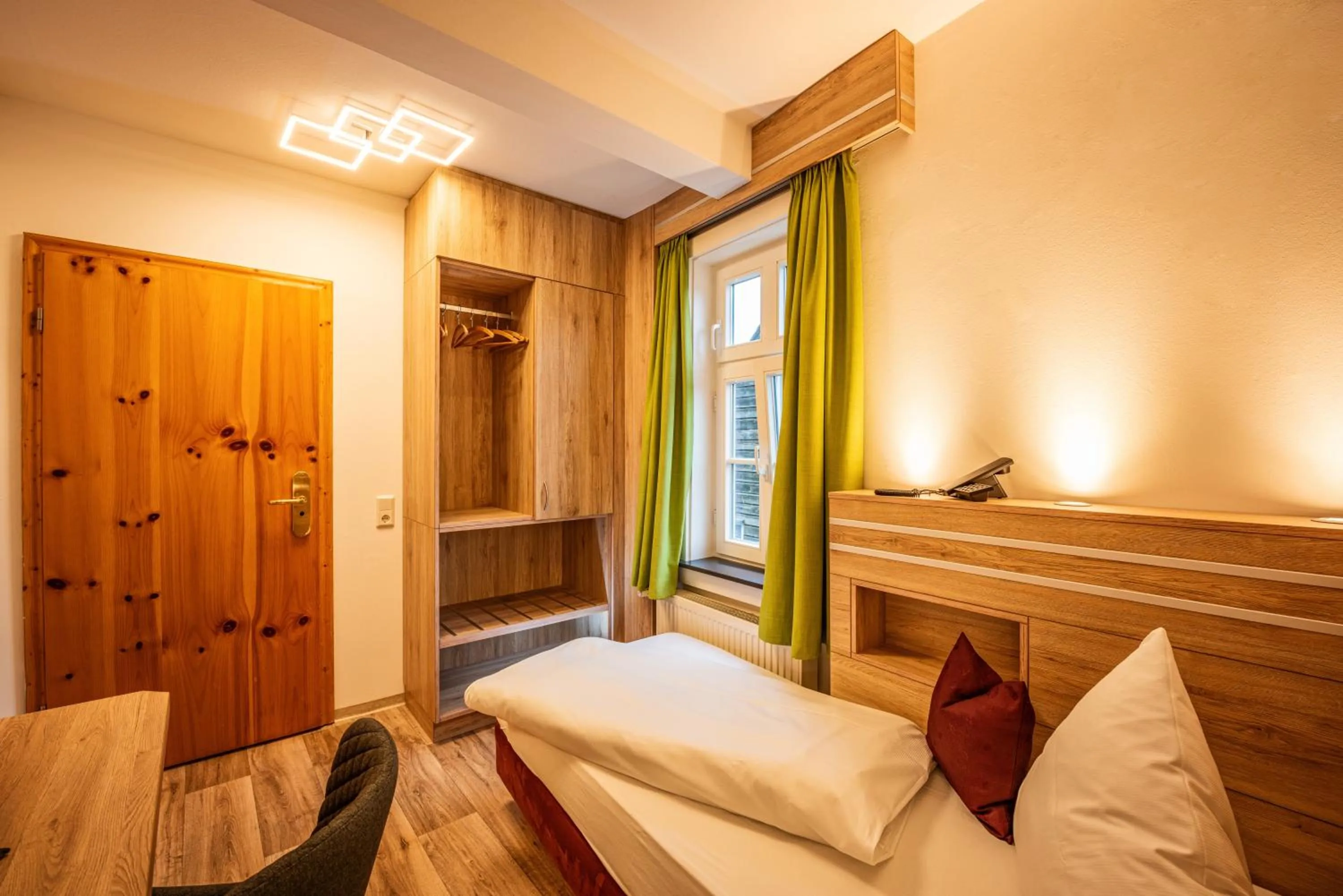 Photo of the whole room, Bed in Hotel Die Tanne