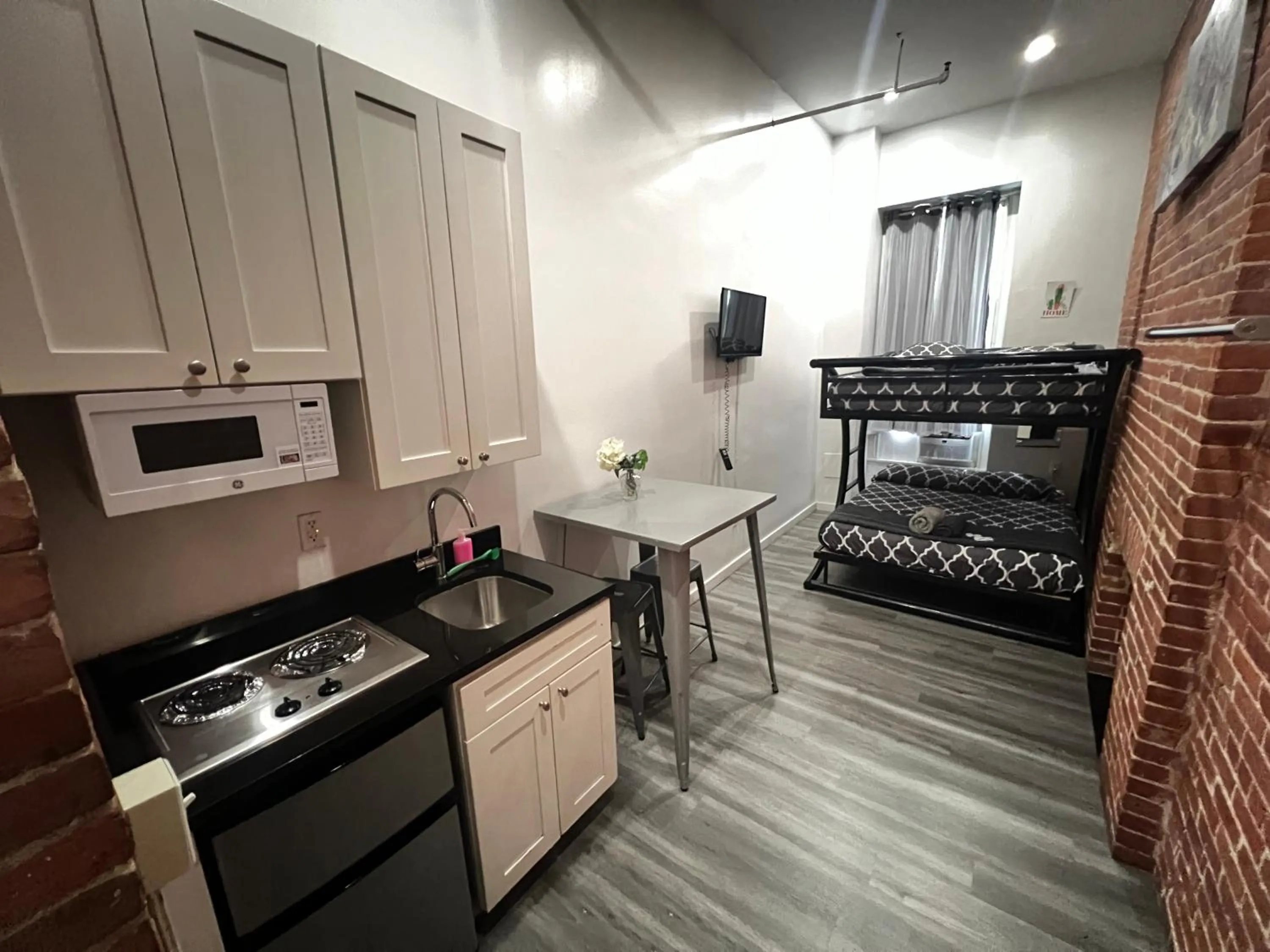 Bed in 31 Street Broadway Hotel