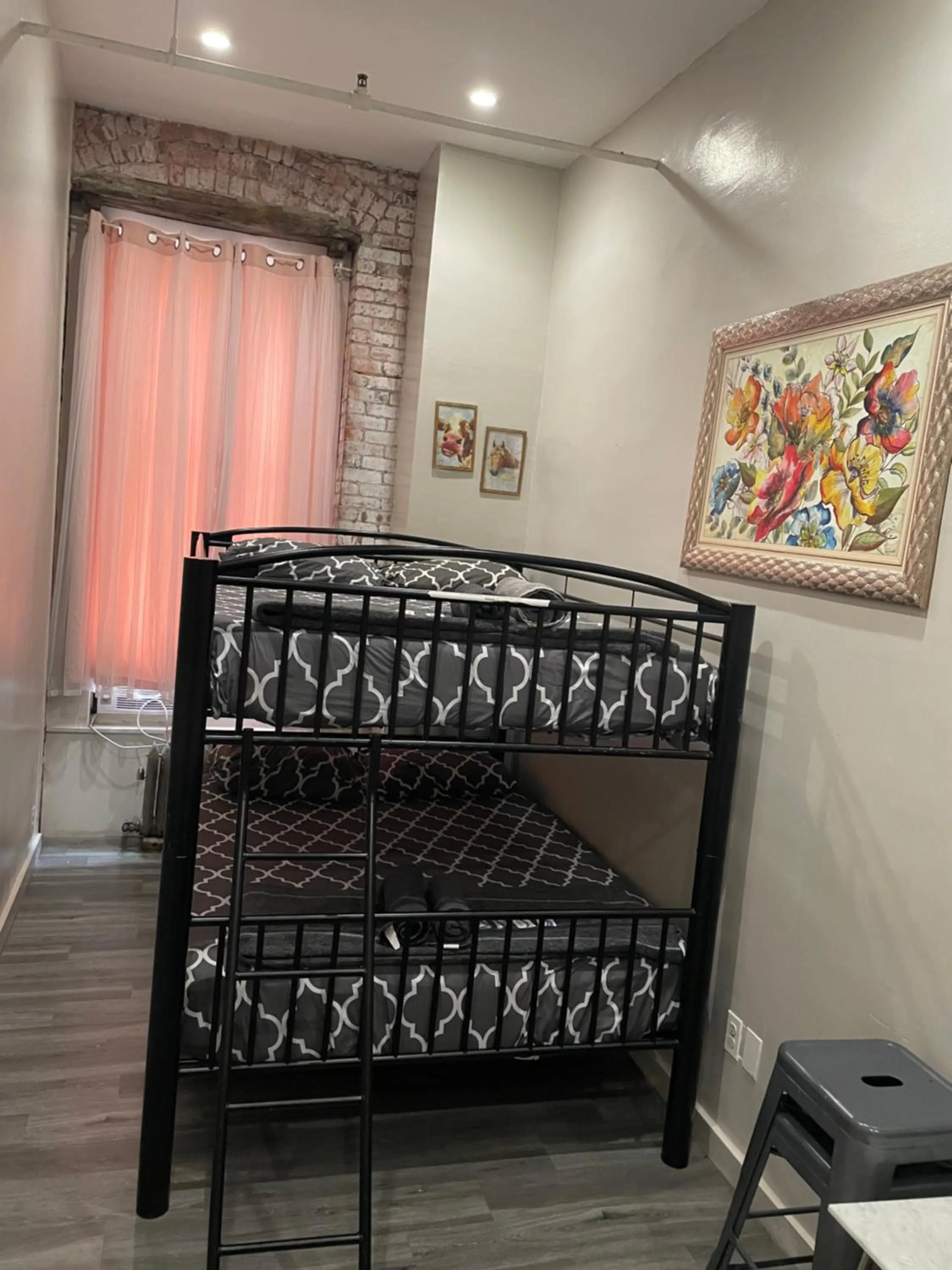 Bed in 31 Street Broadway Hotel