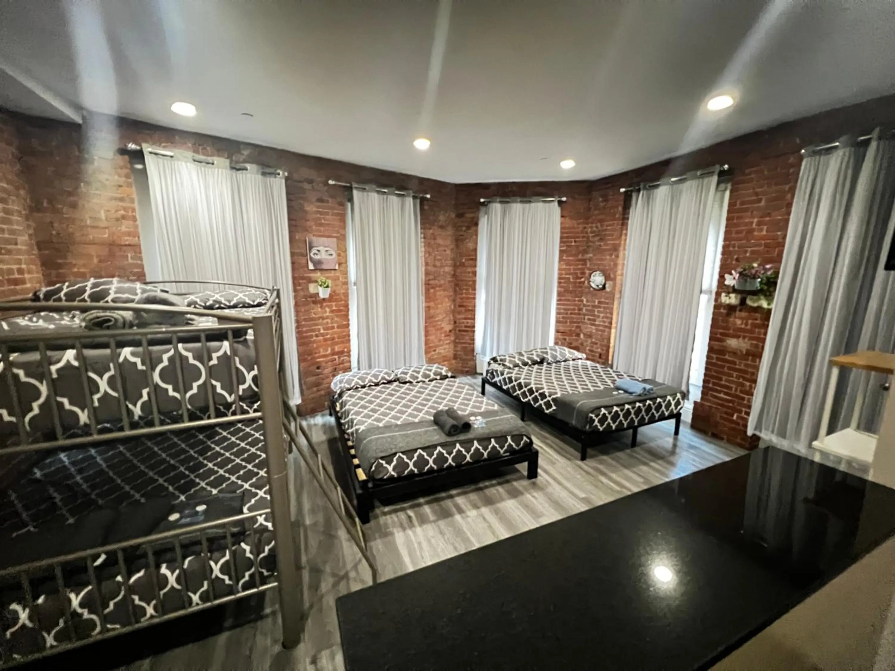 Bed in 31 Street Broadway Hotel