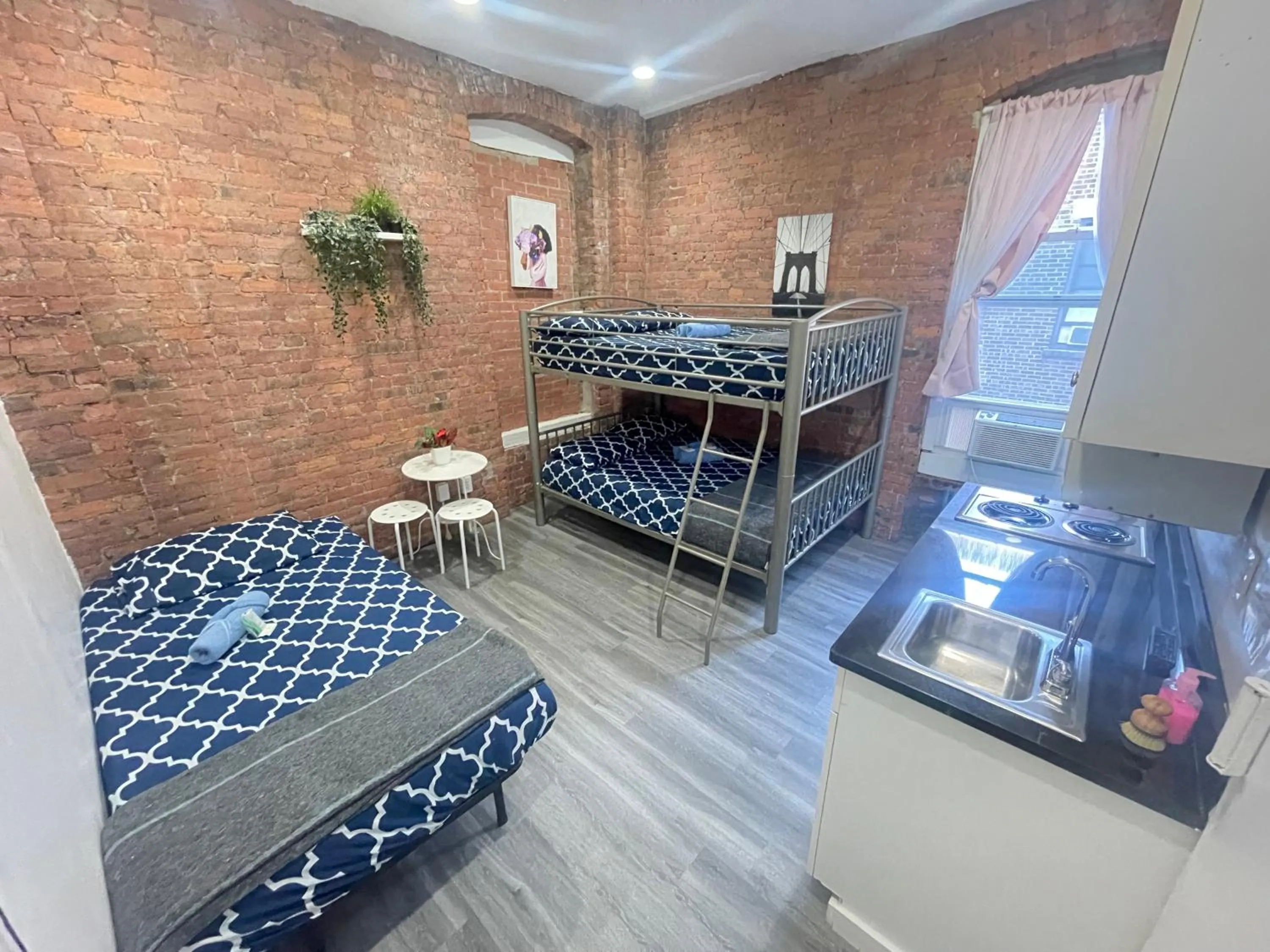 Bed in 31 Street Broadway Hotel