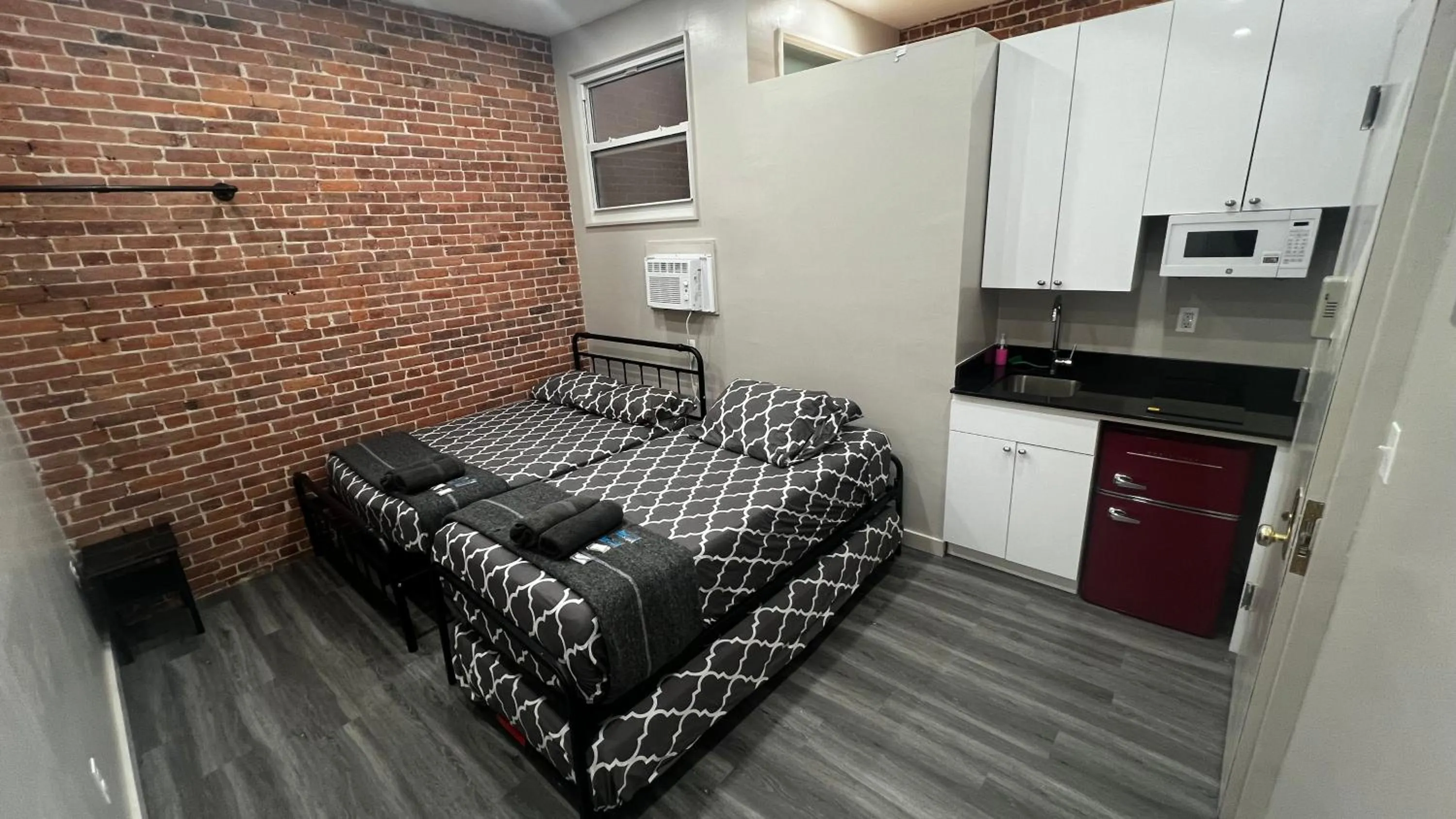 Bed in 31 Street Broadway Hotel