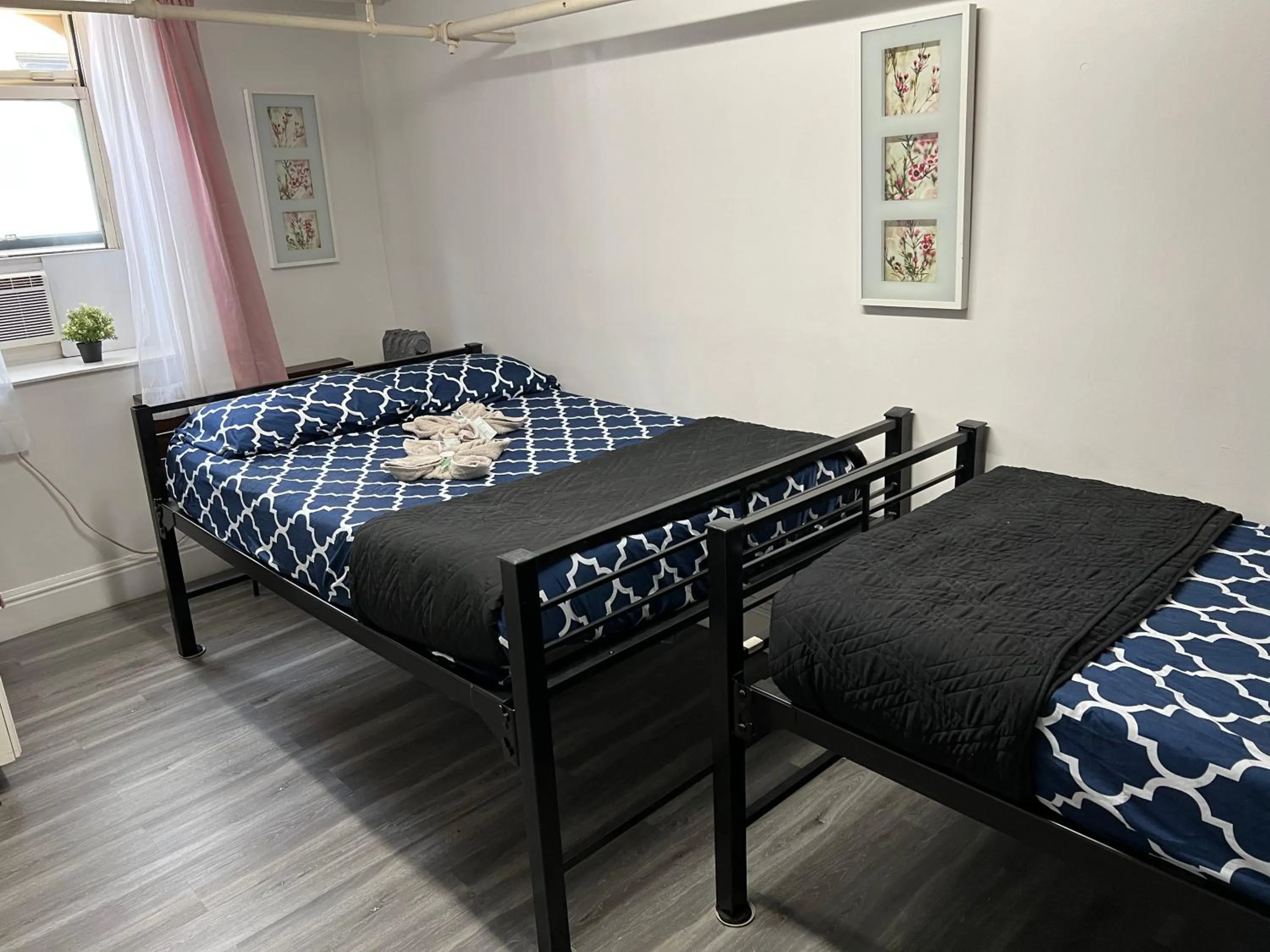 Bed in 31 Street Broadway Hotel