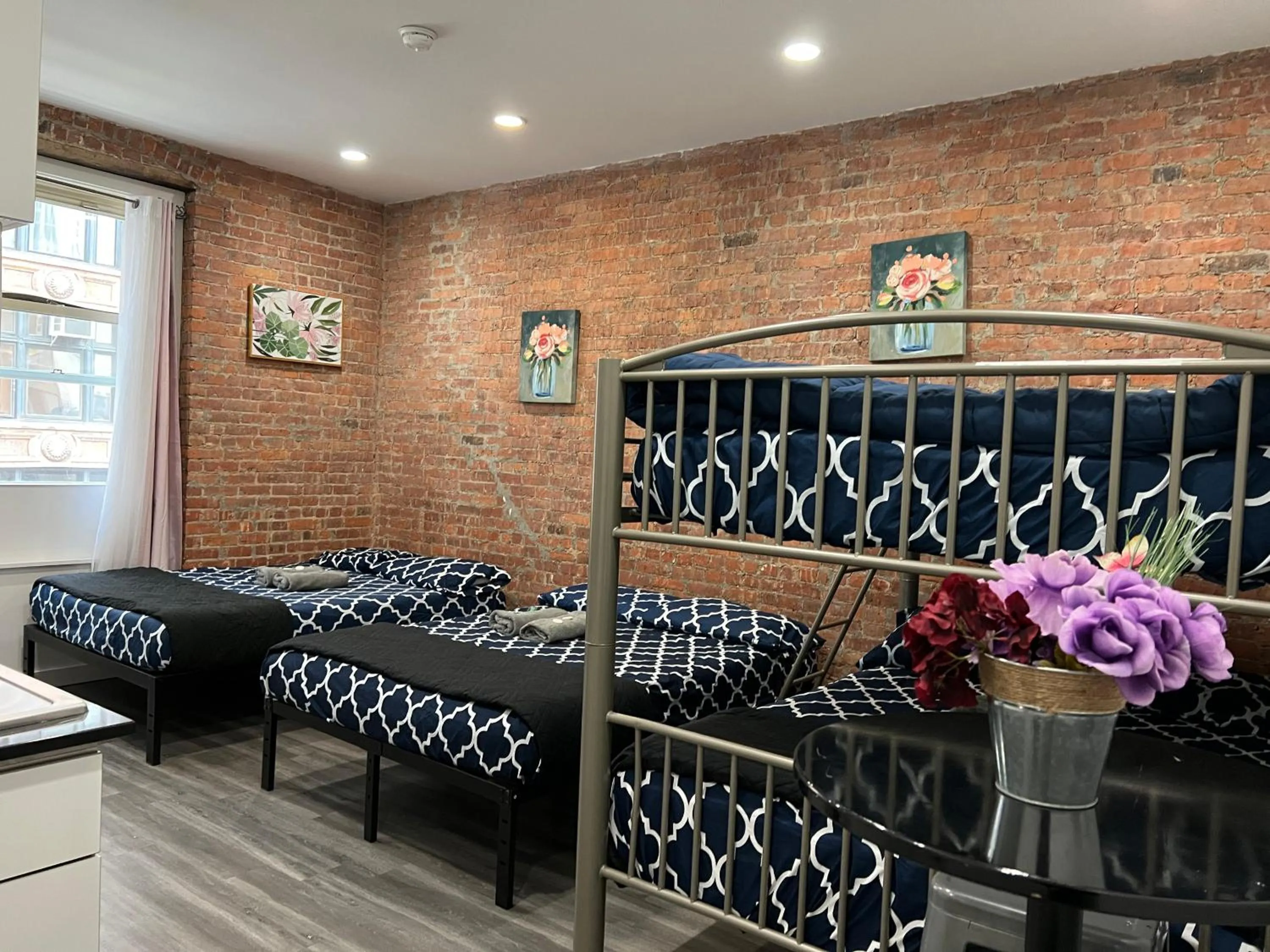 31 Street Broadway Hotel