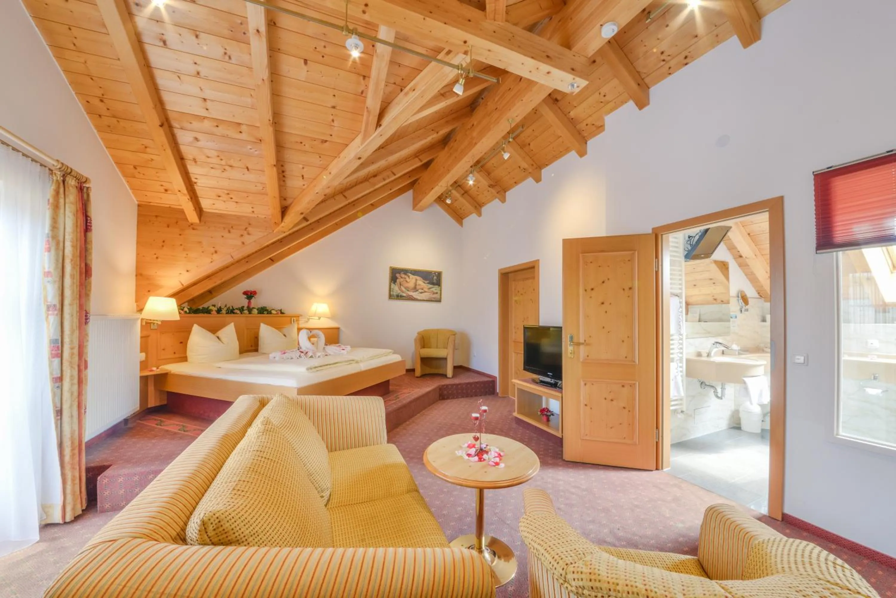 Bed in Metzgerei Gasthof Oberhauser - Hotel zur Post