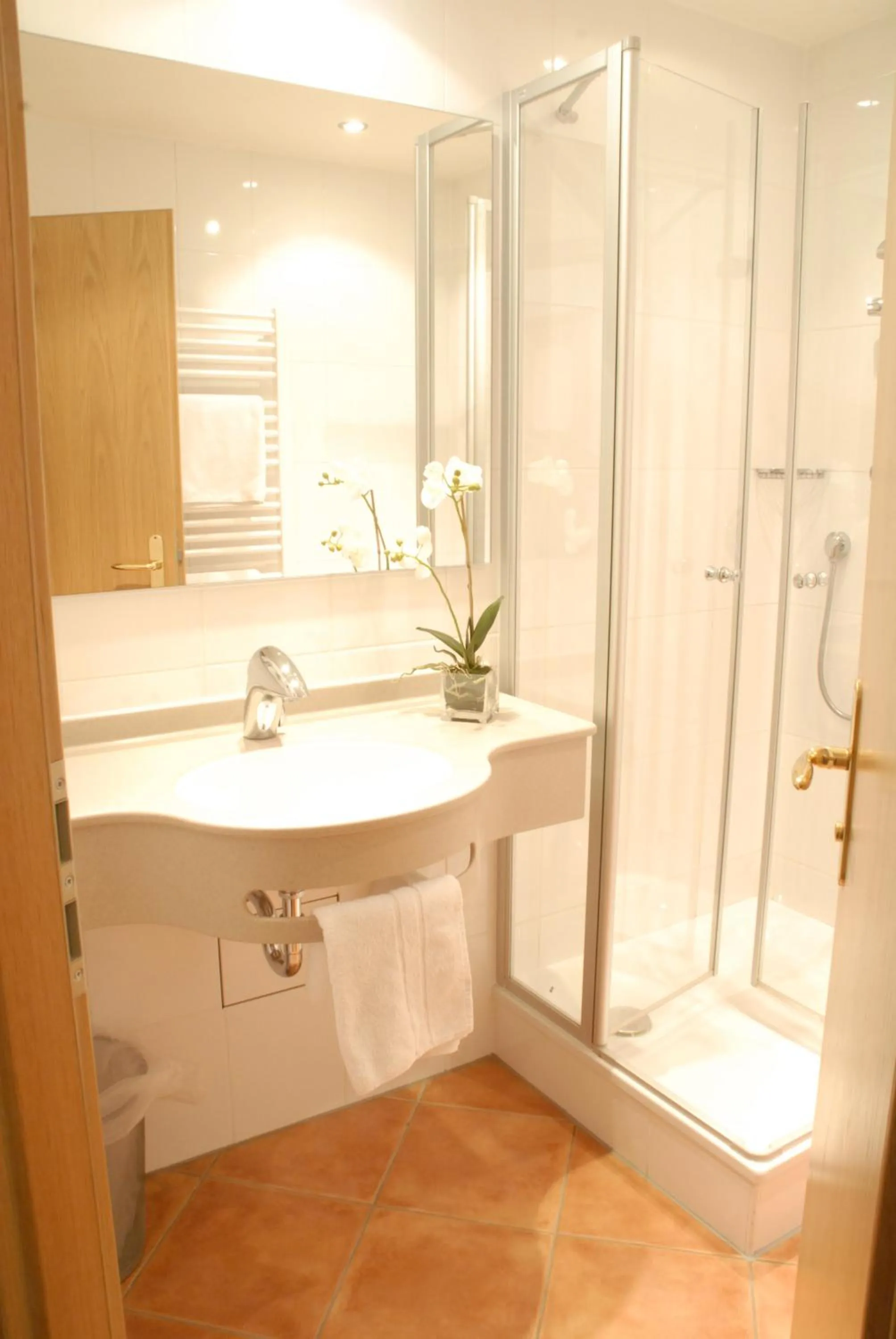 Bathroom in Metzgerei Gasthof Oberhauser - Hotel zur Post