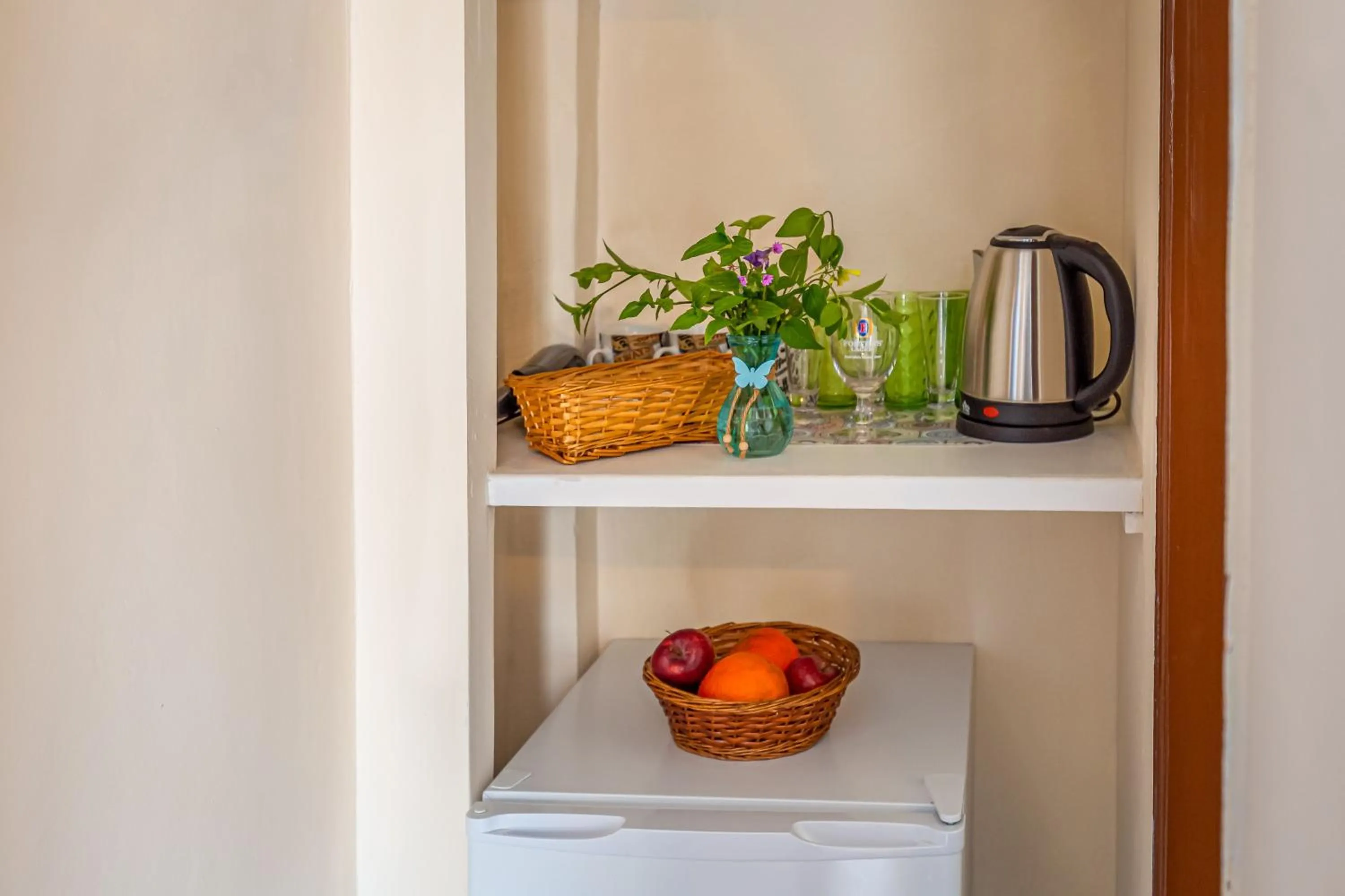 Coffee/tea facilities in Riviera Seaside Hotel by Estia