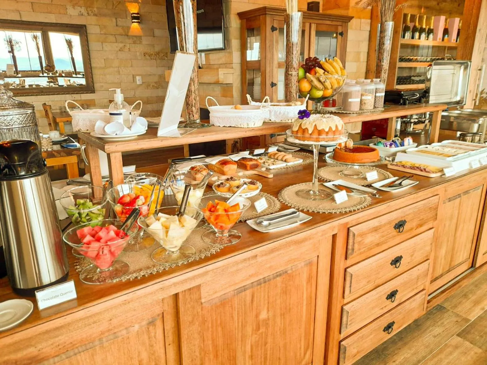 Breakfast in Discovery Canyon