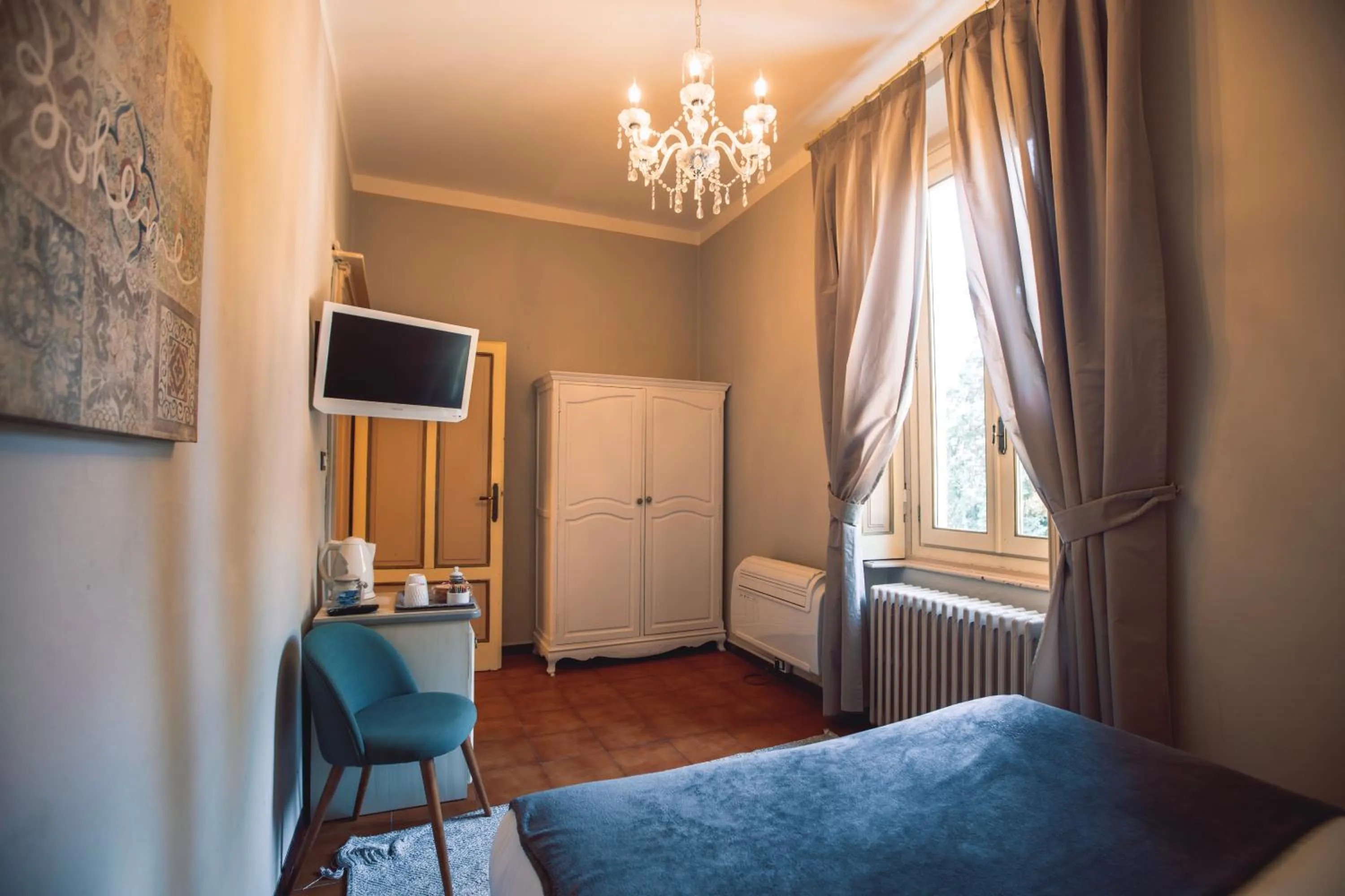 TV and multimedia in Villa Mimosa au Lac - Estella Hotels Italia