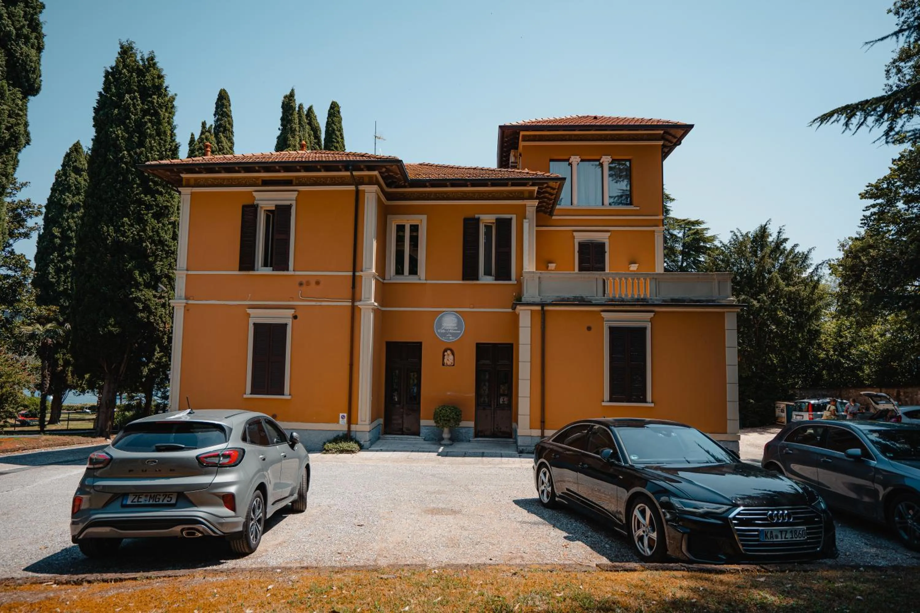 Property building in Villa Mimosa au Lac - Estella Hotels Italia