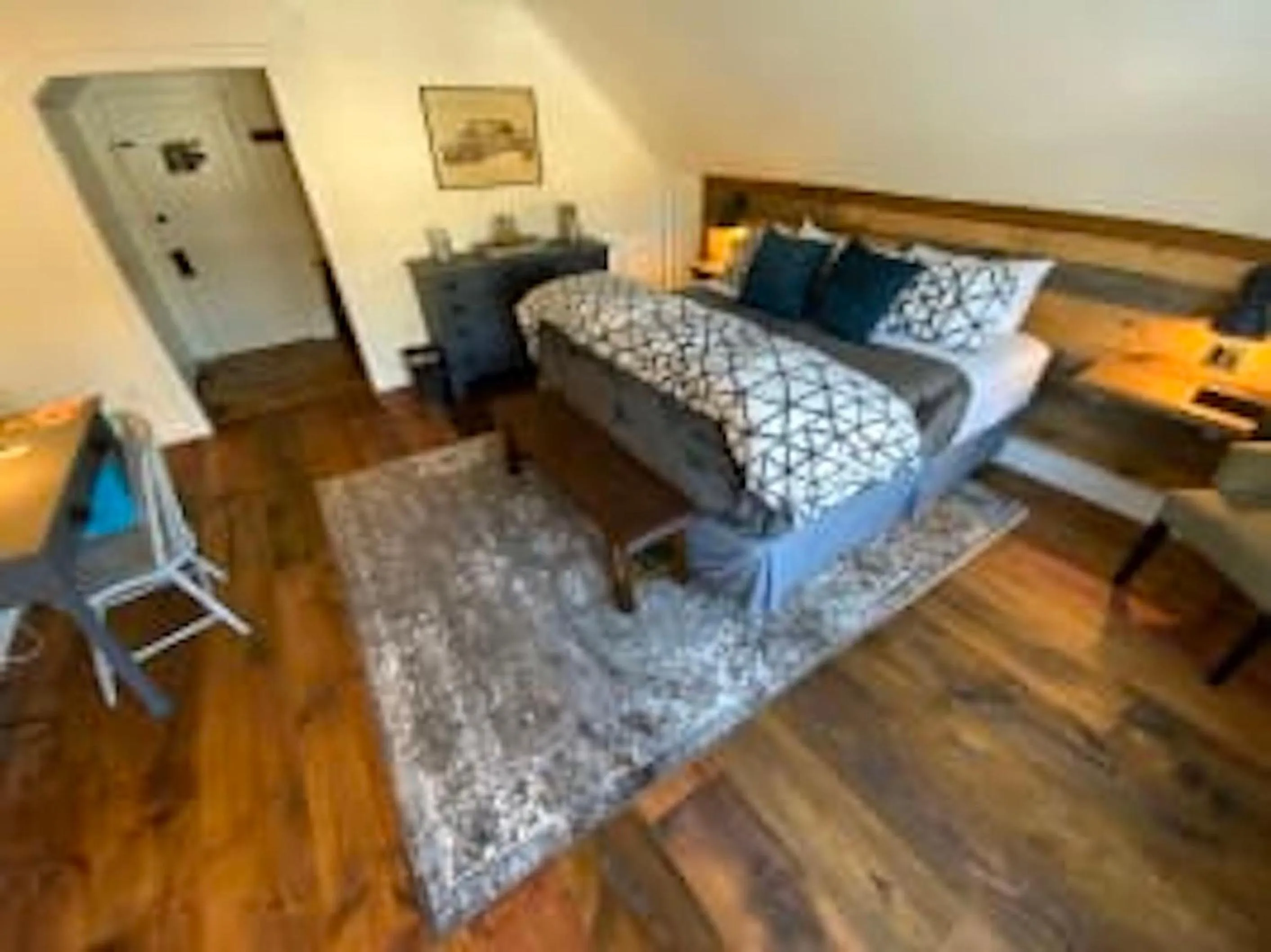 Bed in Farm Road Estate