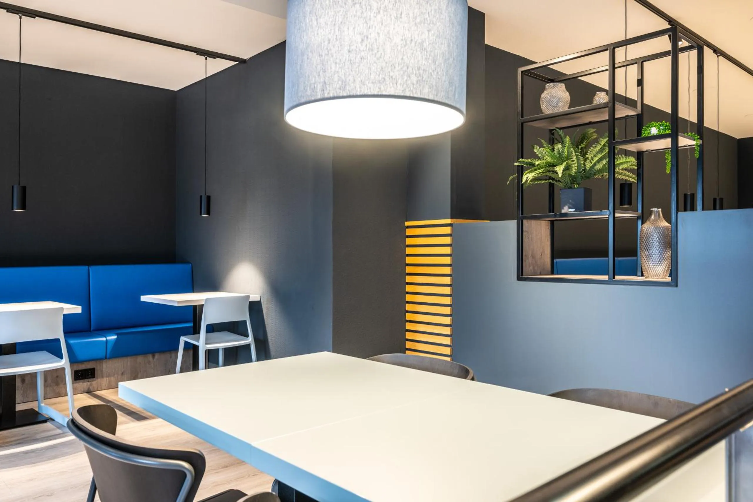 Restaurant/places to eat in Kassel Ost