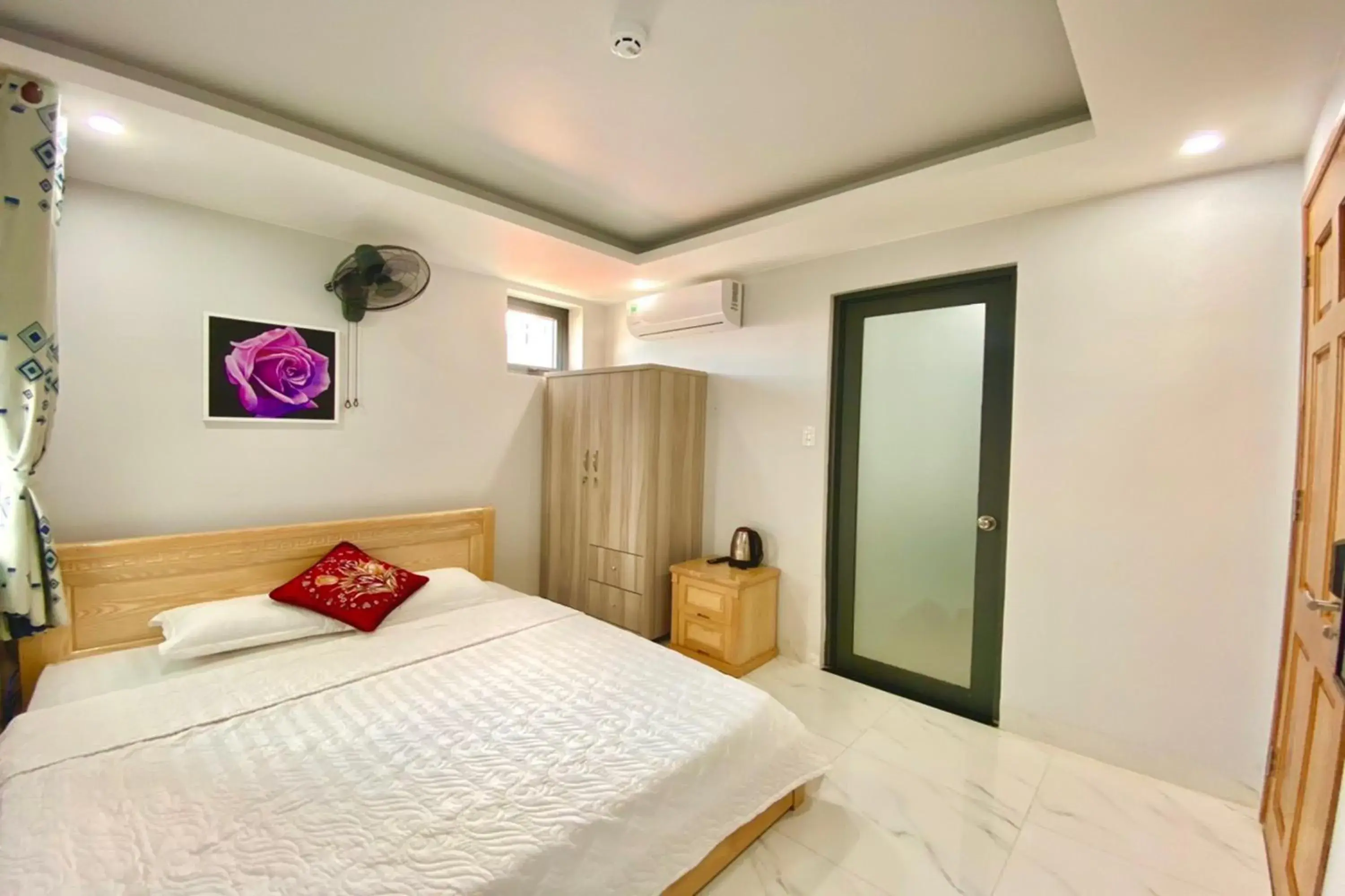 Standard King Room in Ninh Giang Hotel Standard King Room in Ninh Giang Hotel