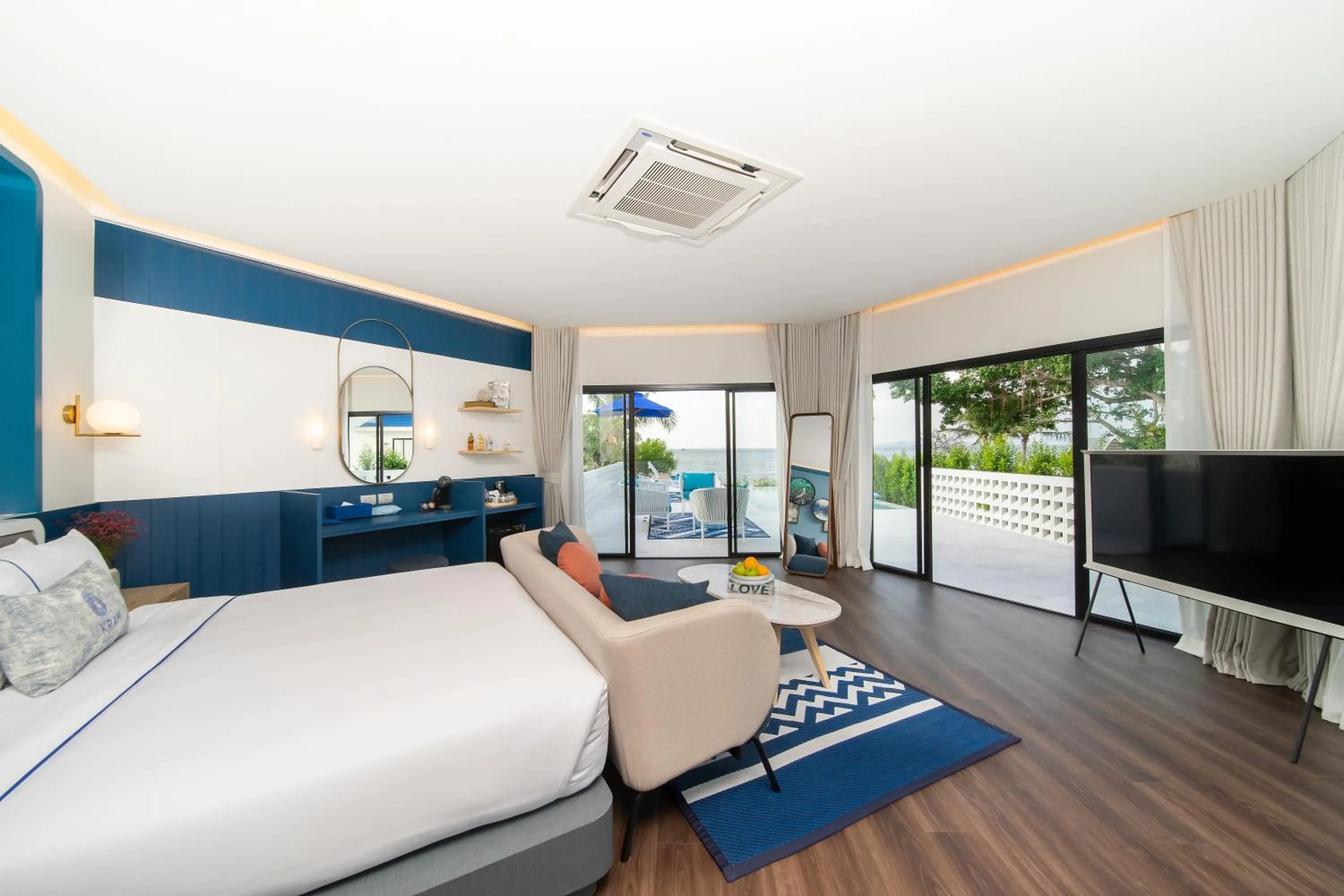 Living room, Bed in Kram Pattaya