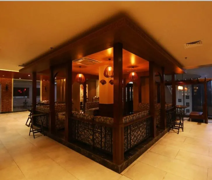 Lounge or bar in TDI Club Retreat Kundli