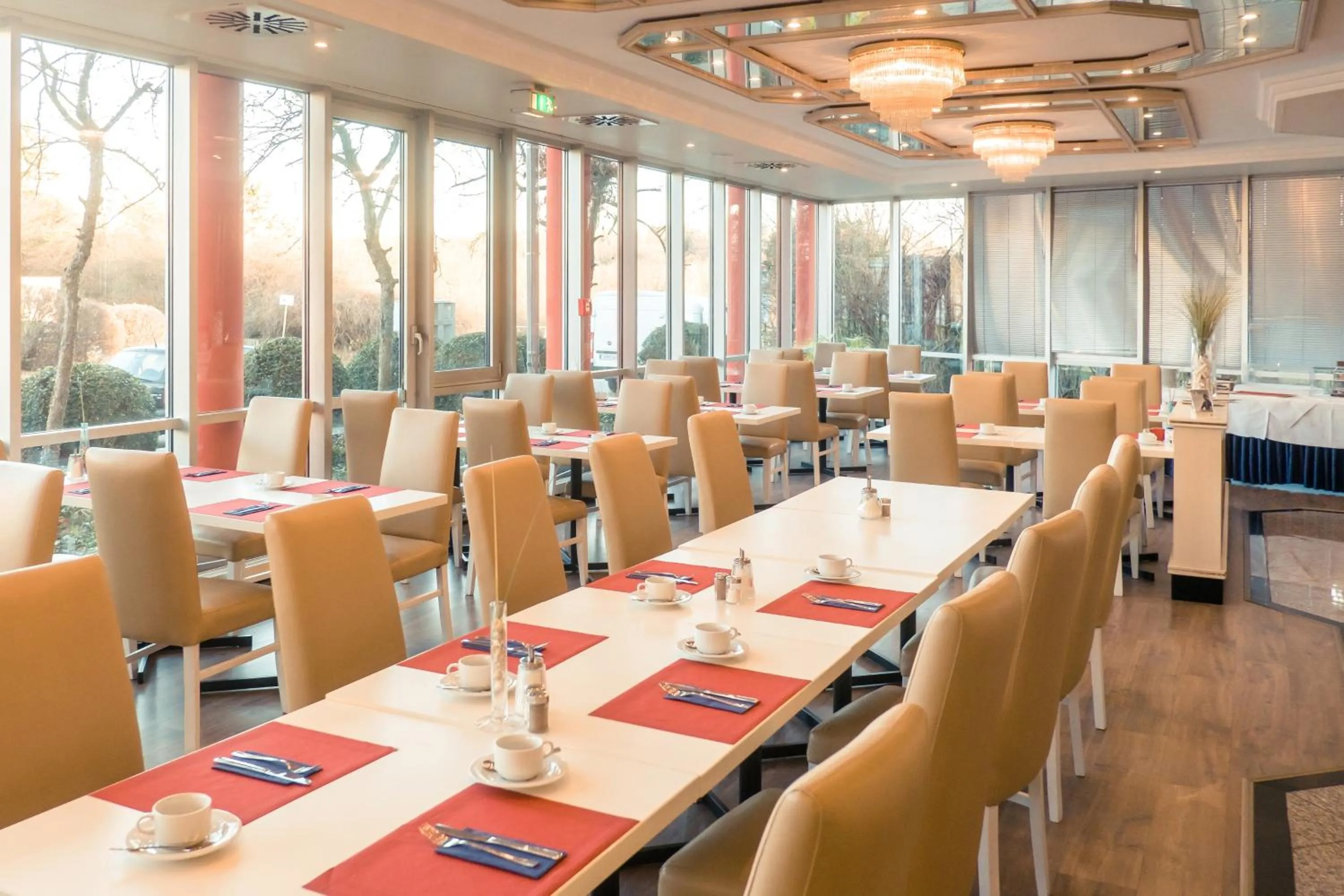 Restaurant/places to eat in Hotel Stuttgart Sindelfingen City by Tulip Inn
