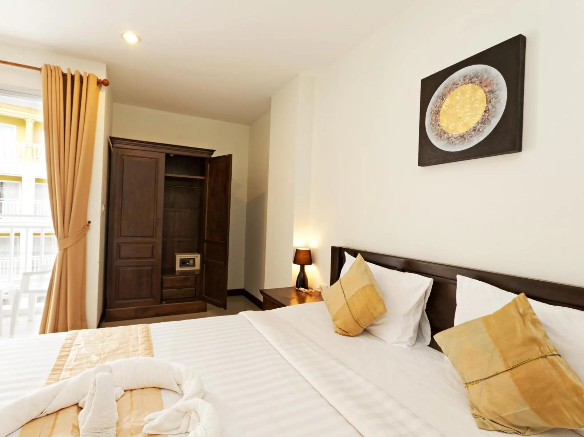 Bedroom, Bed in Garden Phuket Hotel