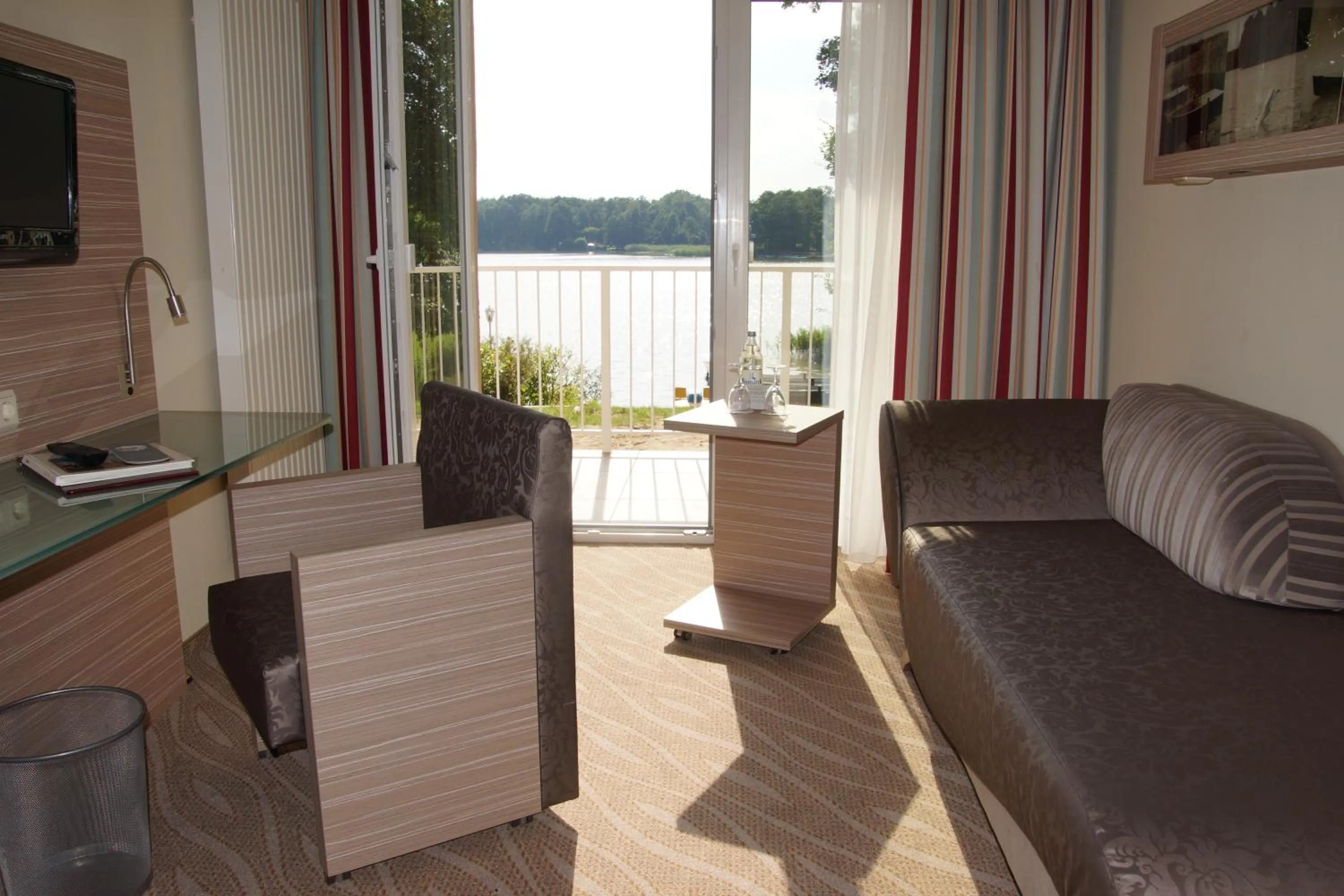 Photo of the whole room in Hotel am Untersee