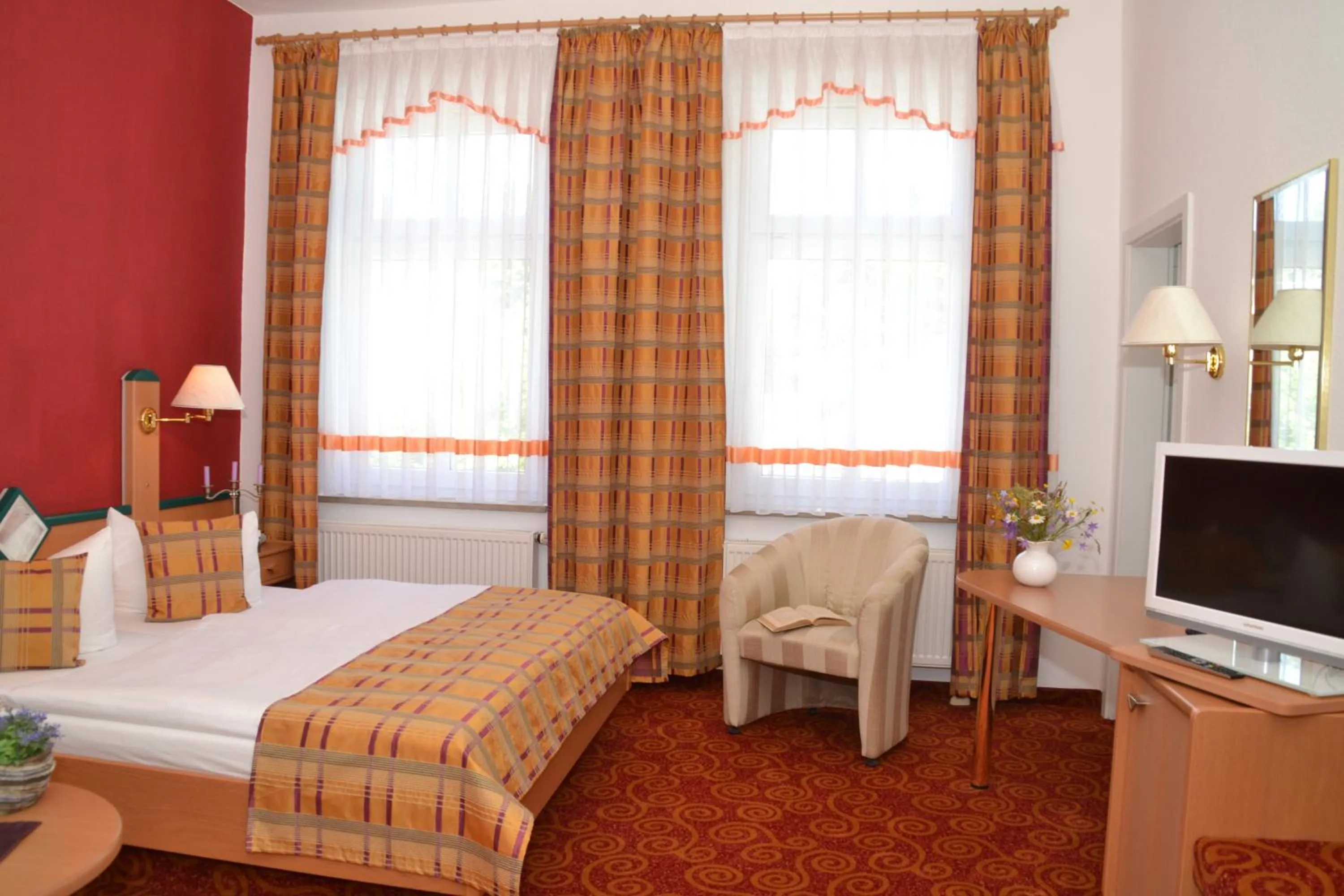 Photo of the whole room, Bed in Parkhotel Helene